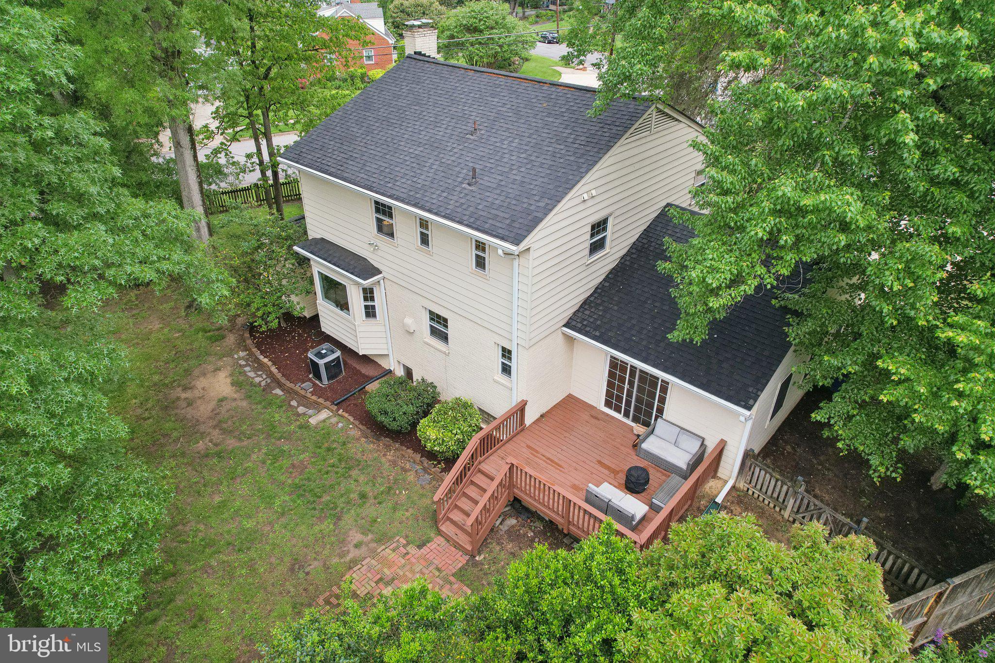 STRATFORD - Residential