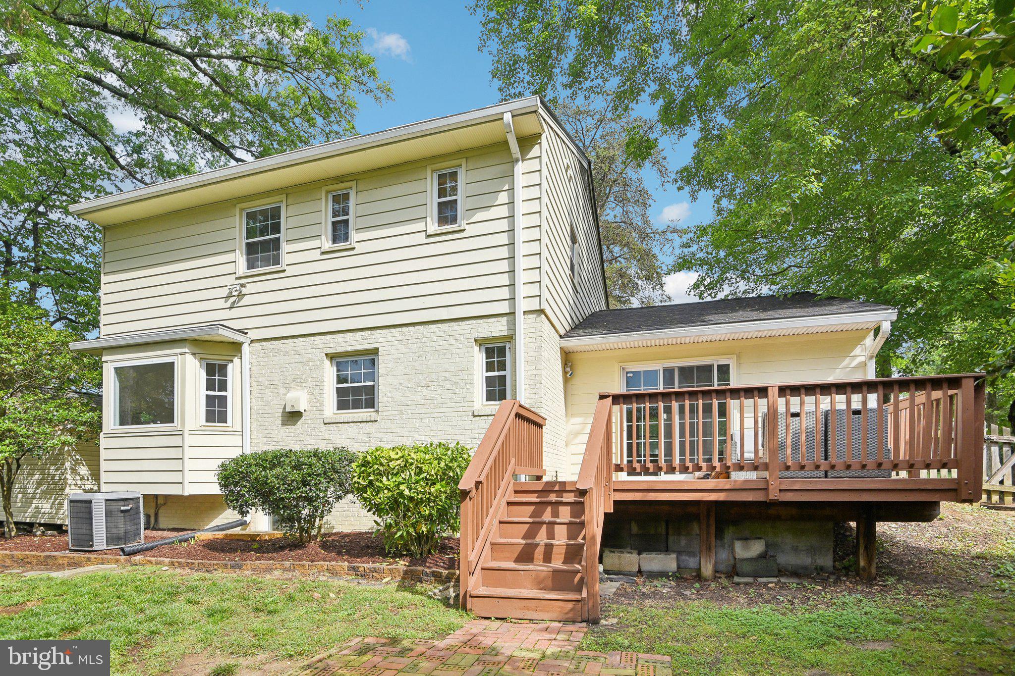 STRATFORD - Residential