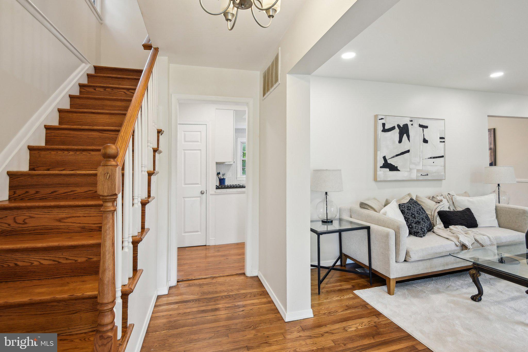 2305 CAVENDISH DRIVE