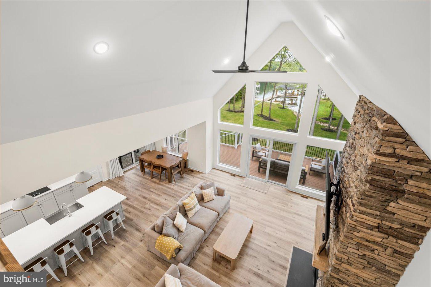 NOAHS LANDING - Residential