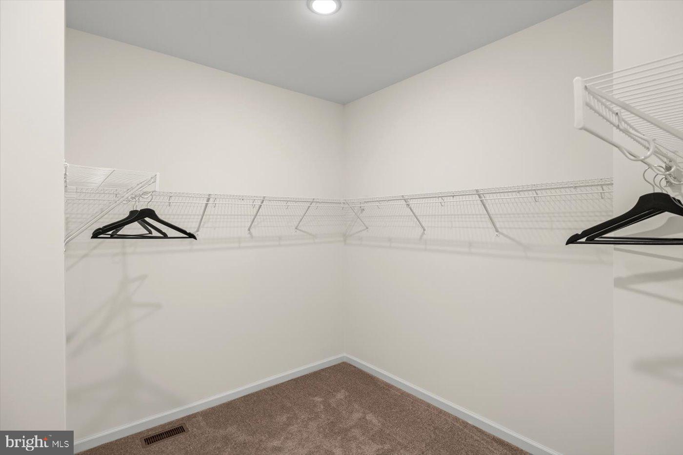 NOAHS LANDING - Residential