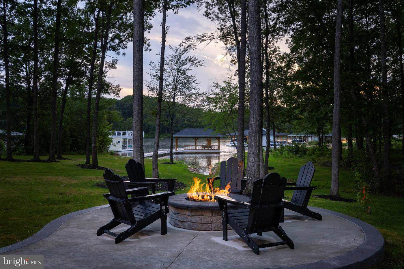 NOAHS LANDING - Residential