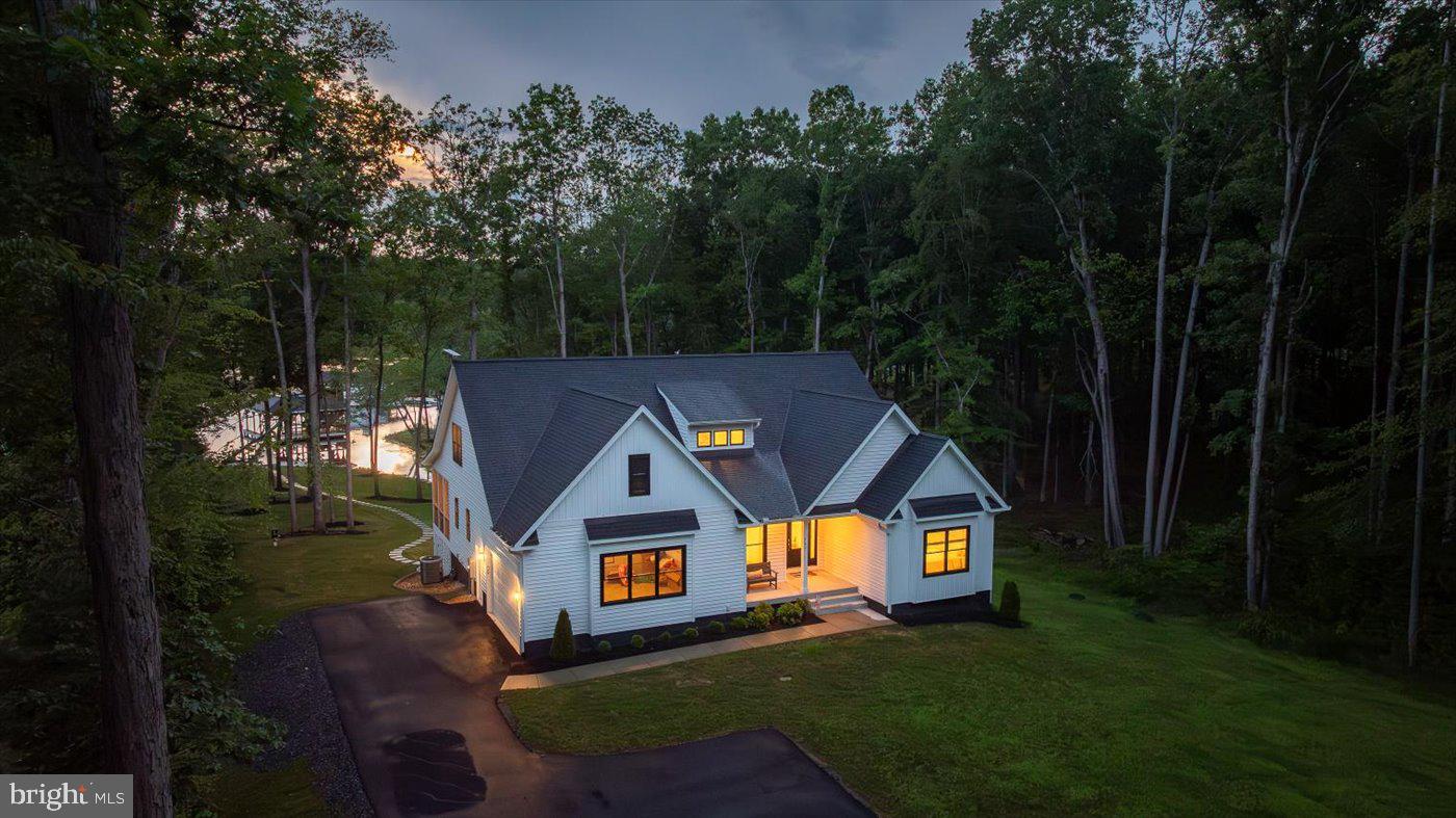 NOAHS LANDING - Residential