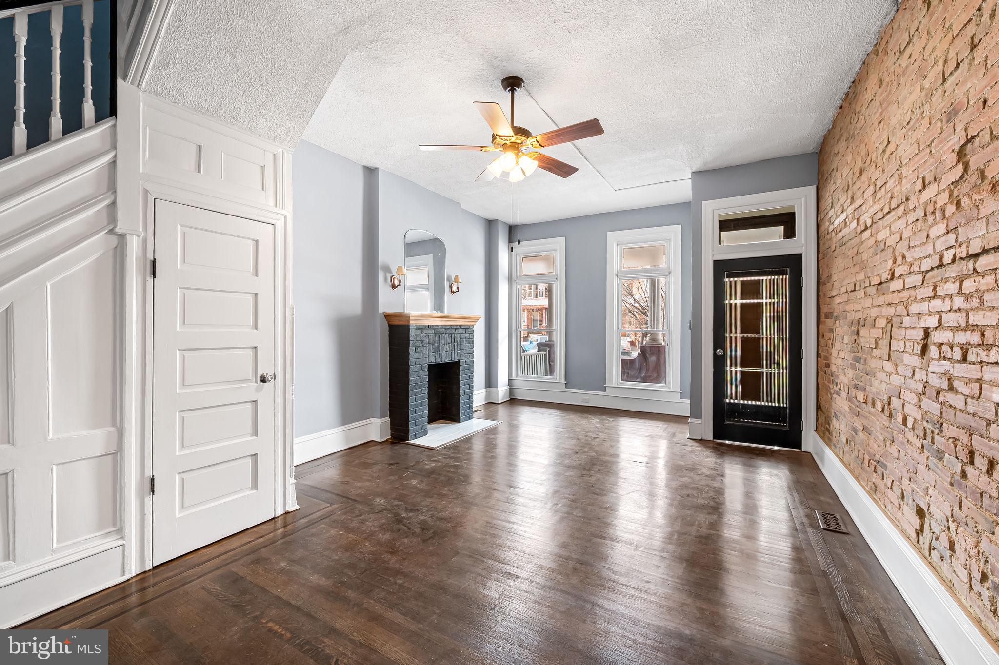 BARCLAY - Residential Lease