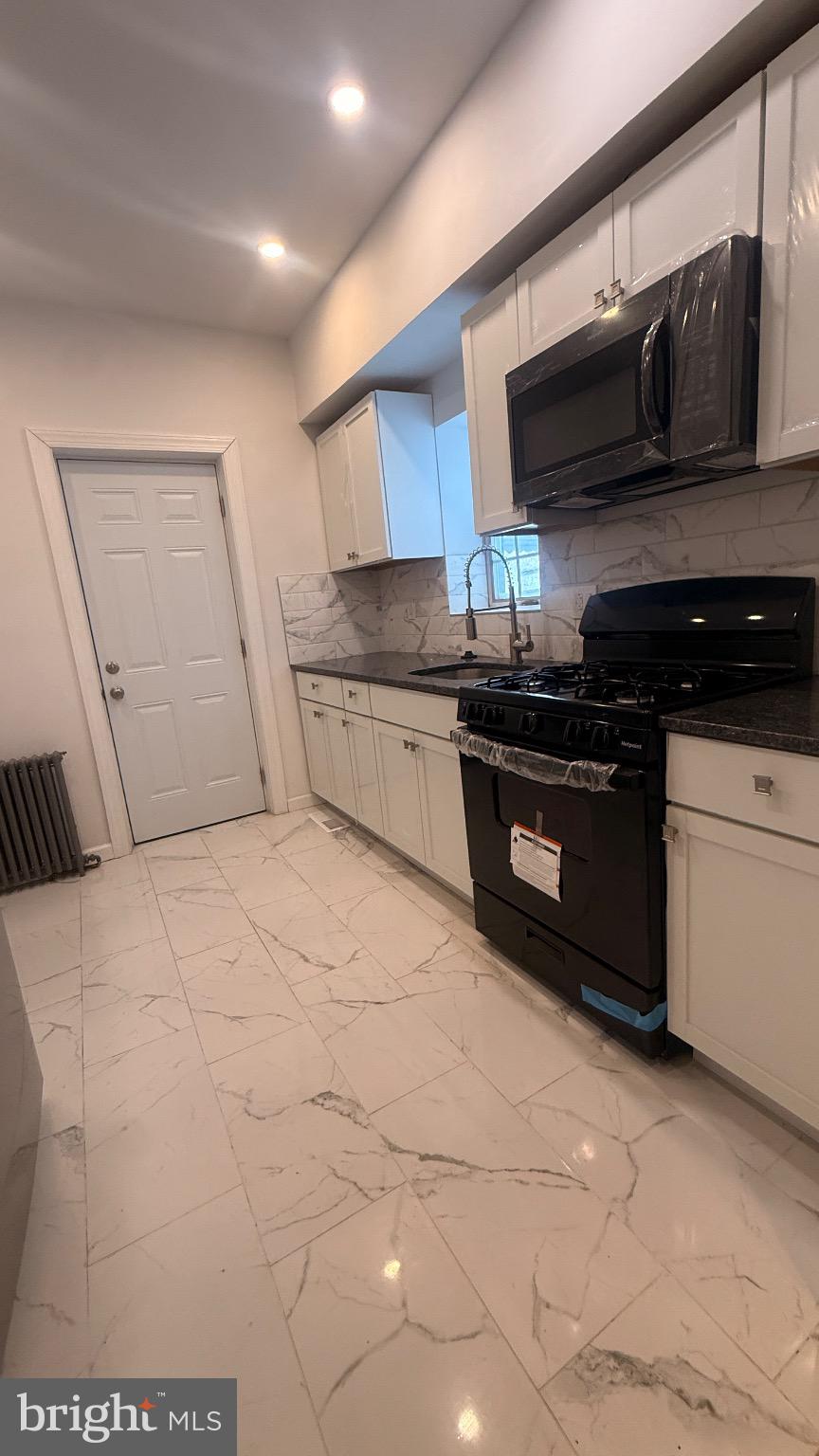 2148 S LAMBERT STREET