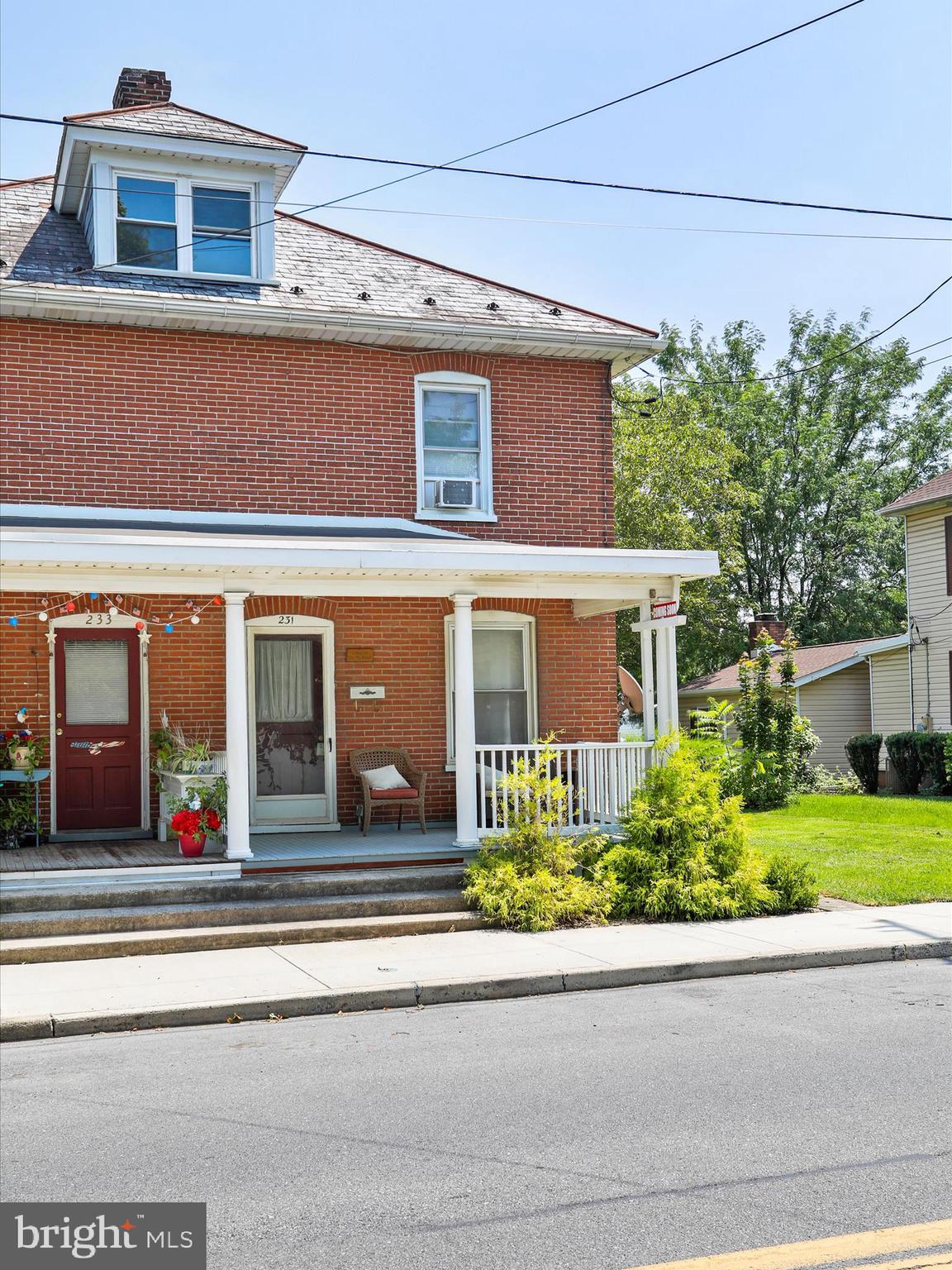 231 N N ALLISON STREET 1