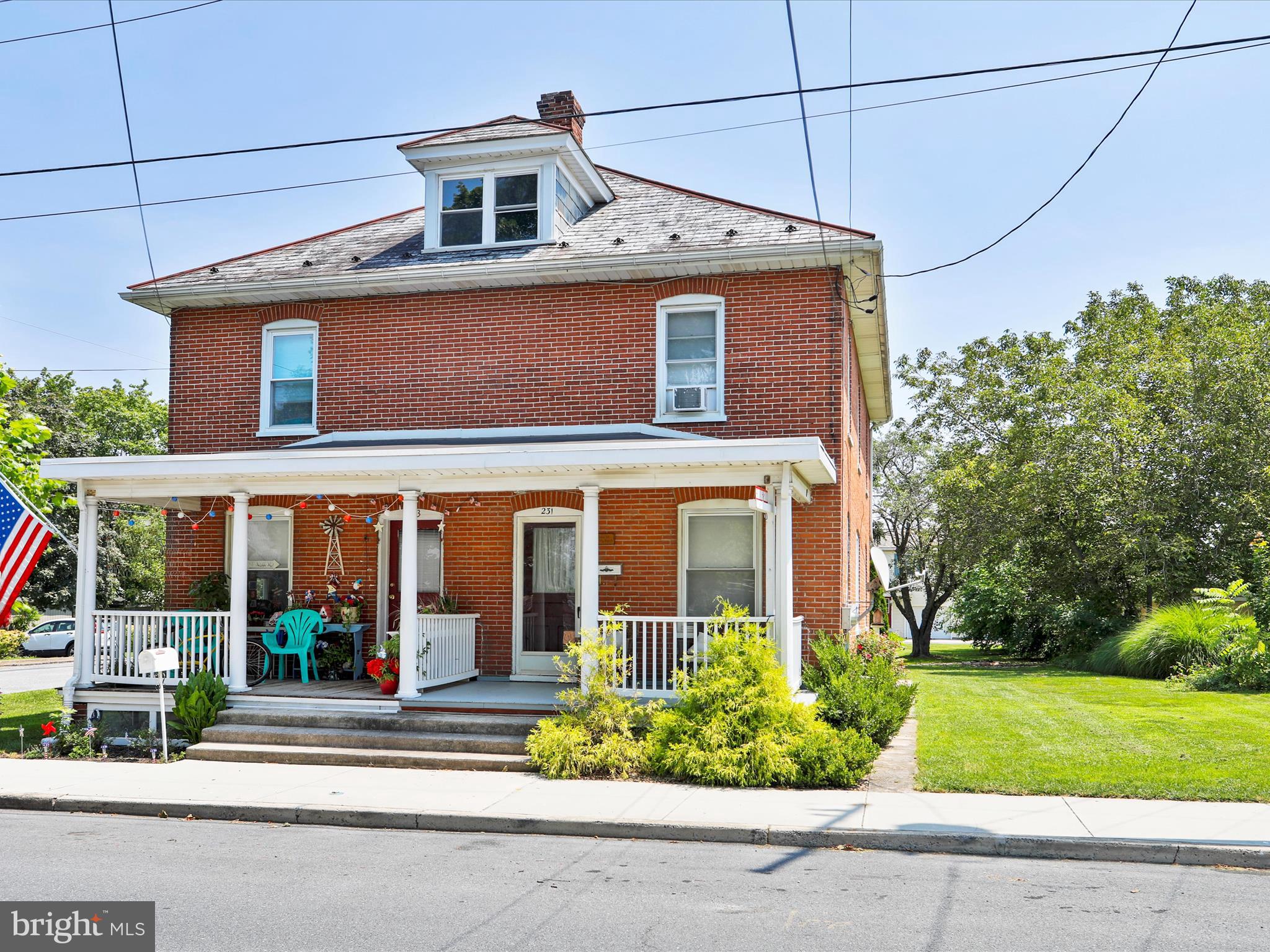 231 N N ALLISON STREET 1