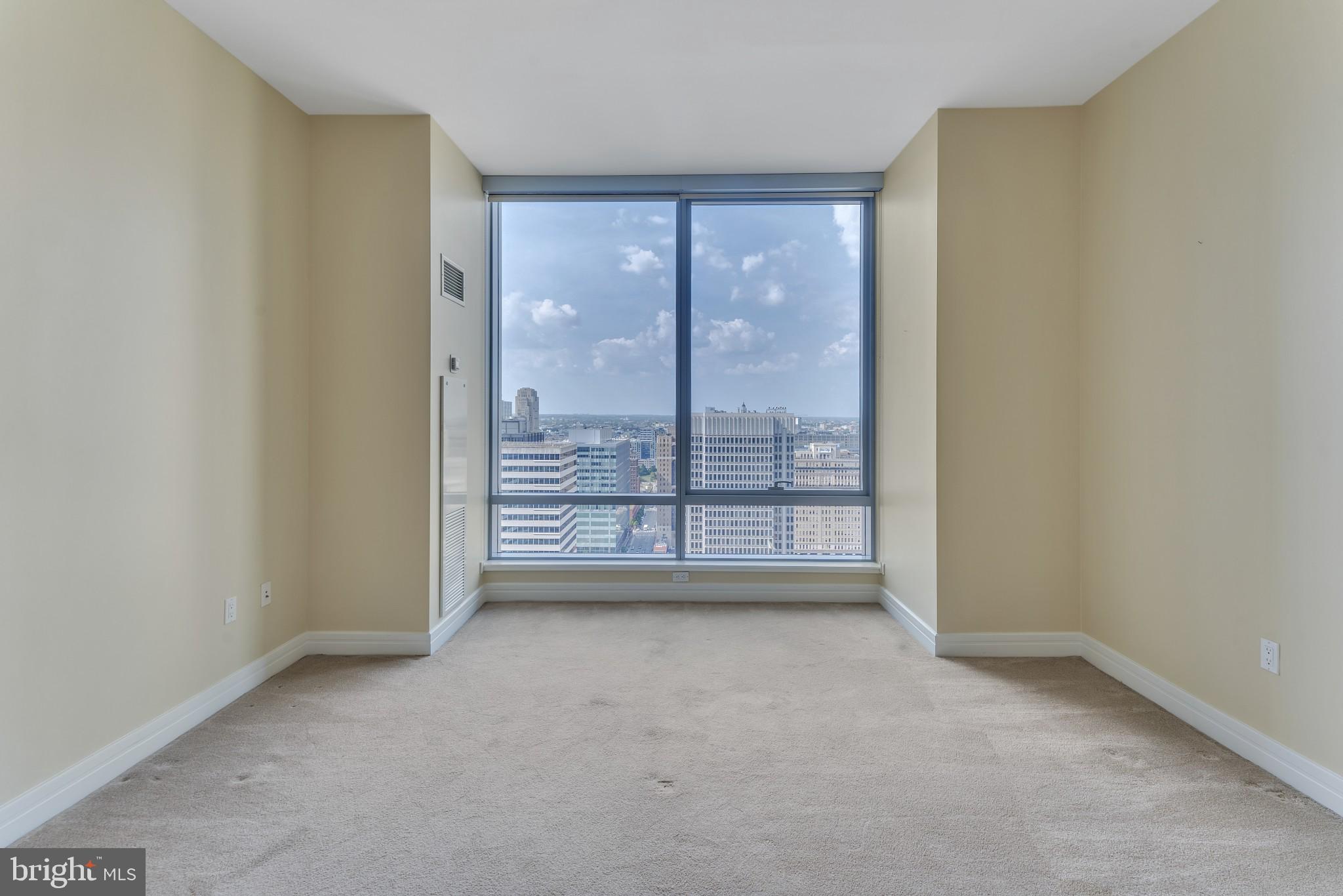 AVENUE OF THE ARTS - Residential