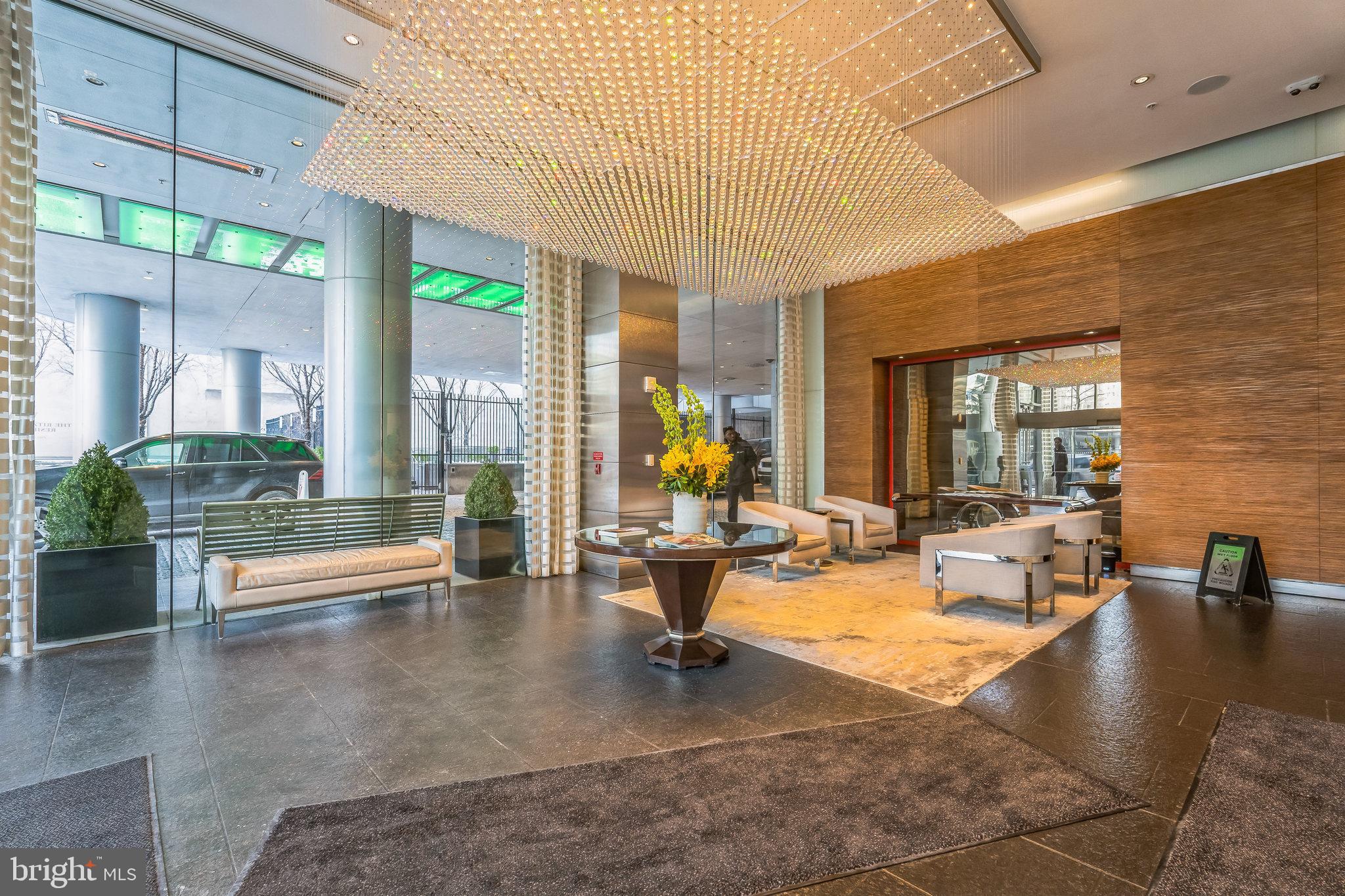 AVENUE OF THE ARTS - Residential