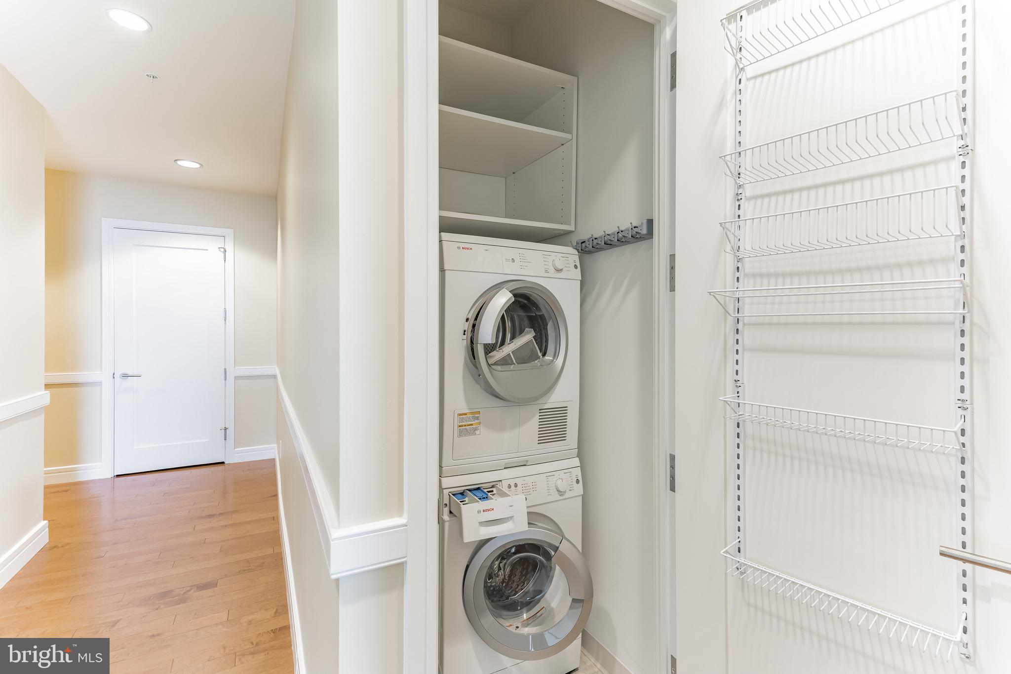 AVENUE OF THE ARTS - Residential