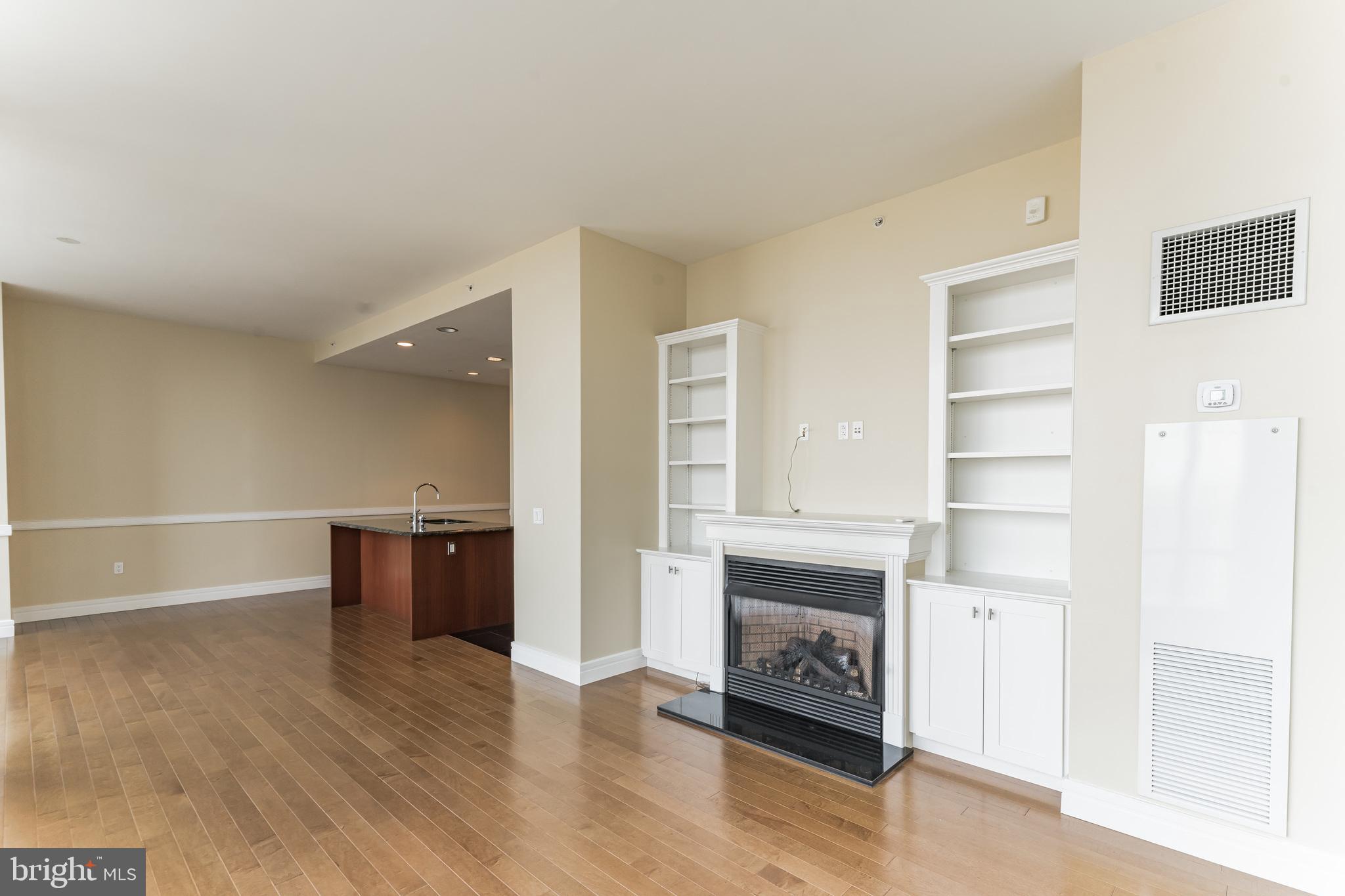 AVENUE OF THE ARTS - Residential