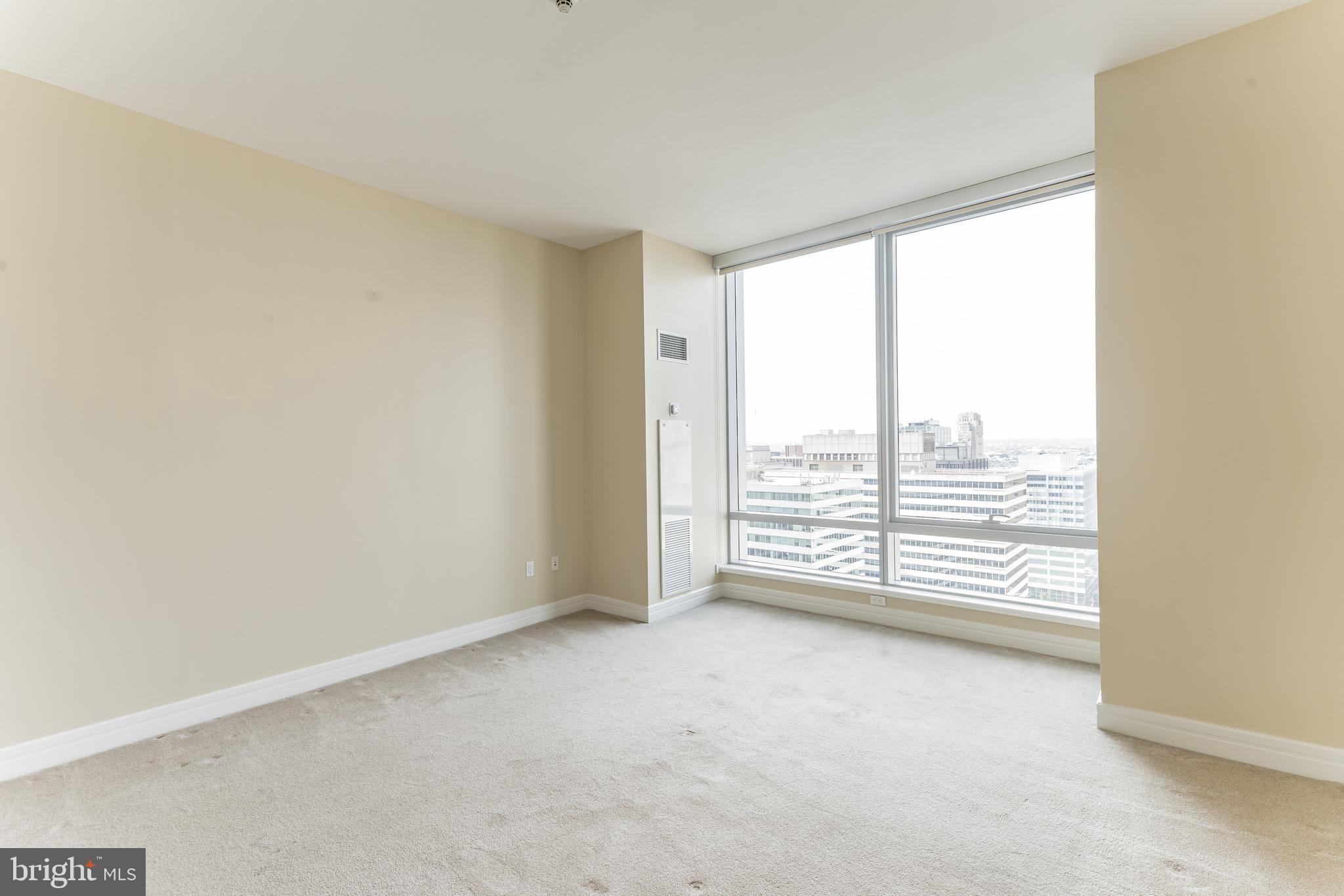 AVENUE OF THE ARTS - Residential