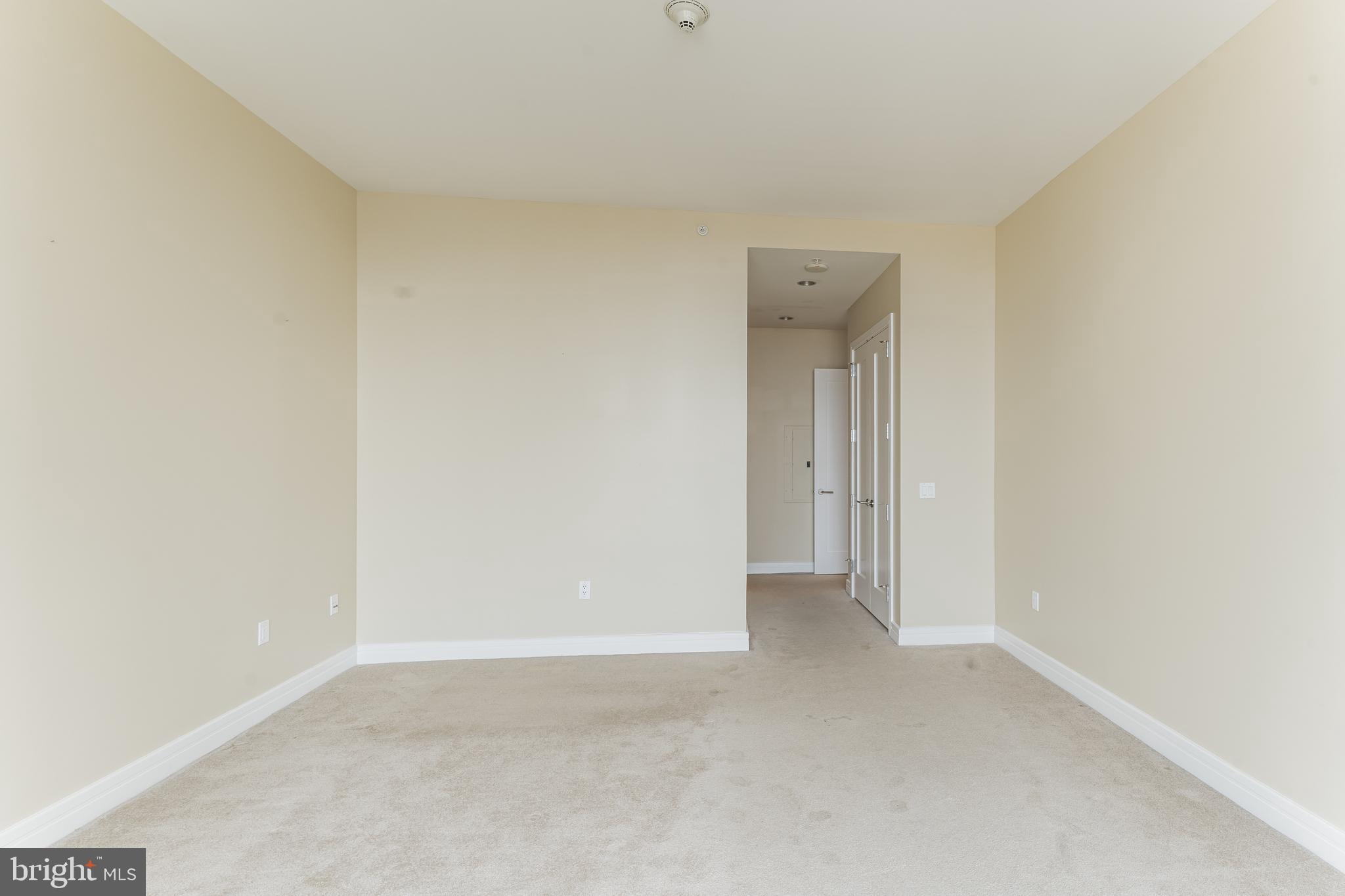 AVENUE OF THE ARTS - Residential