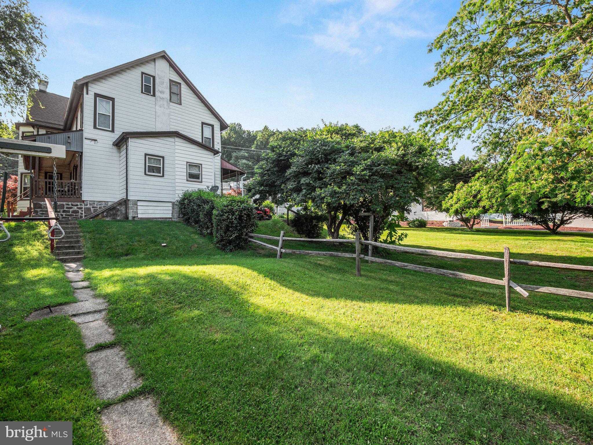 918 MORGANTOWN ROAD