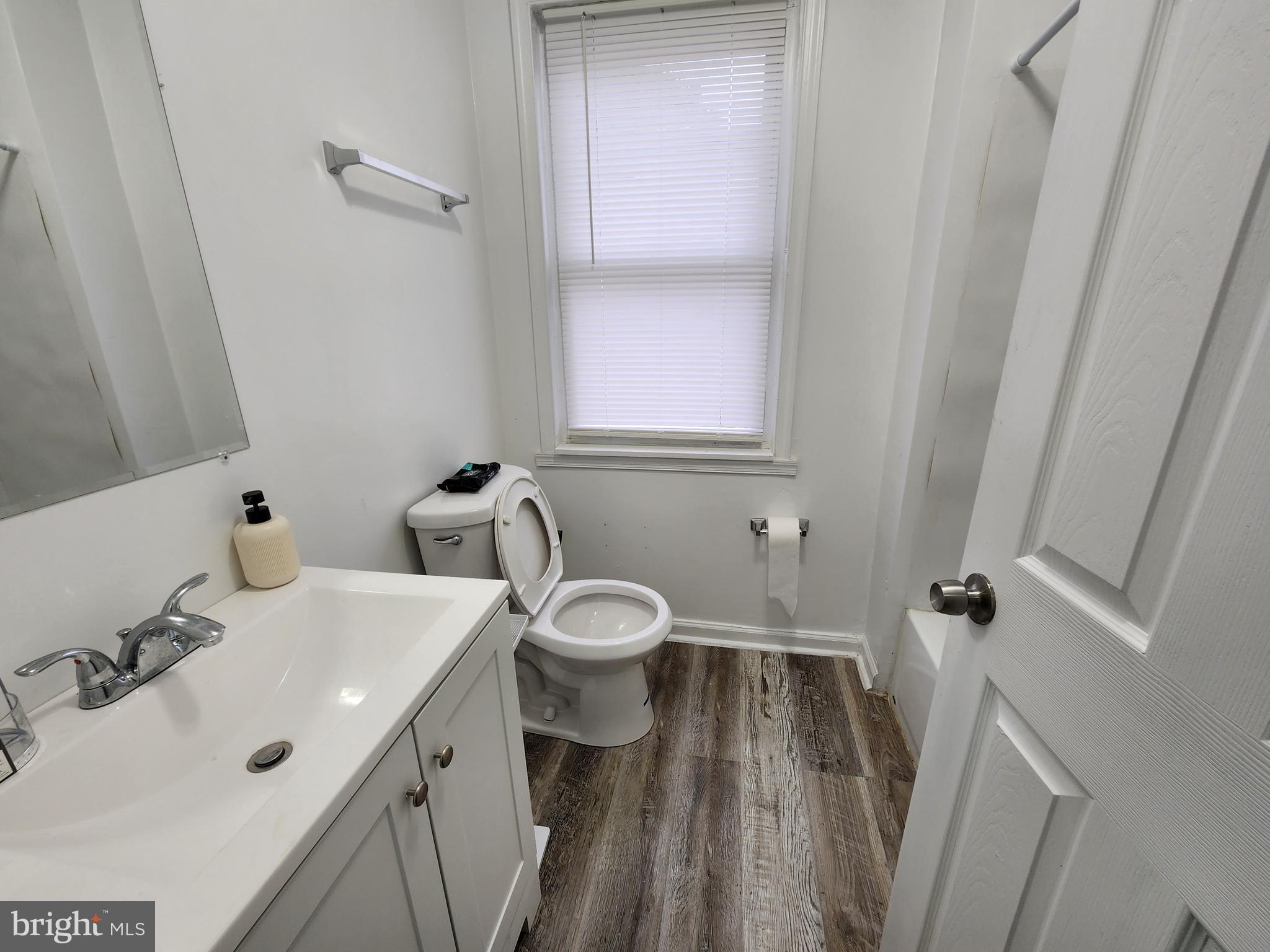 BROADWAY EAST - Residential