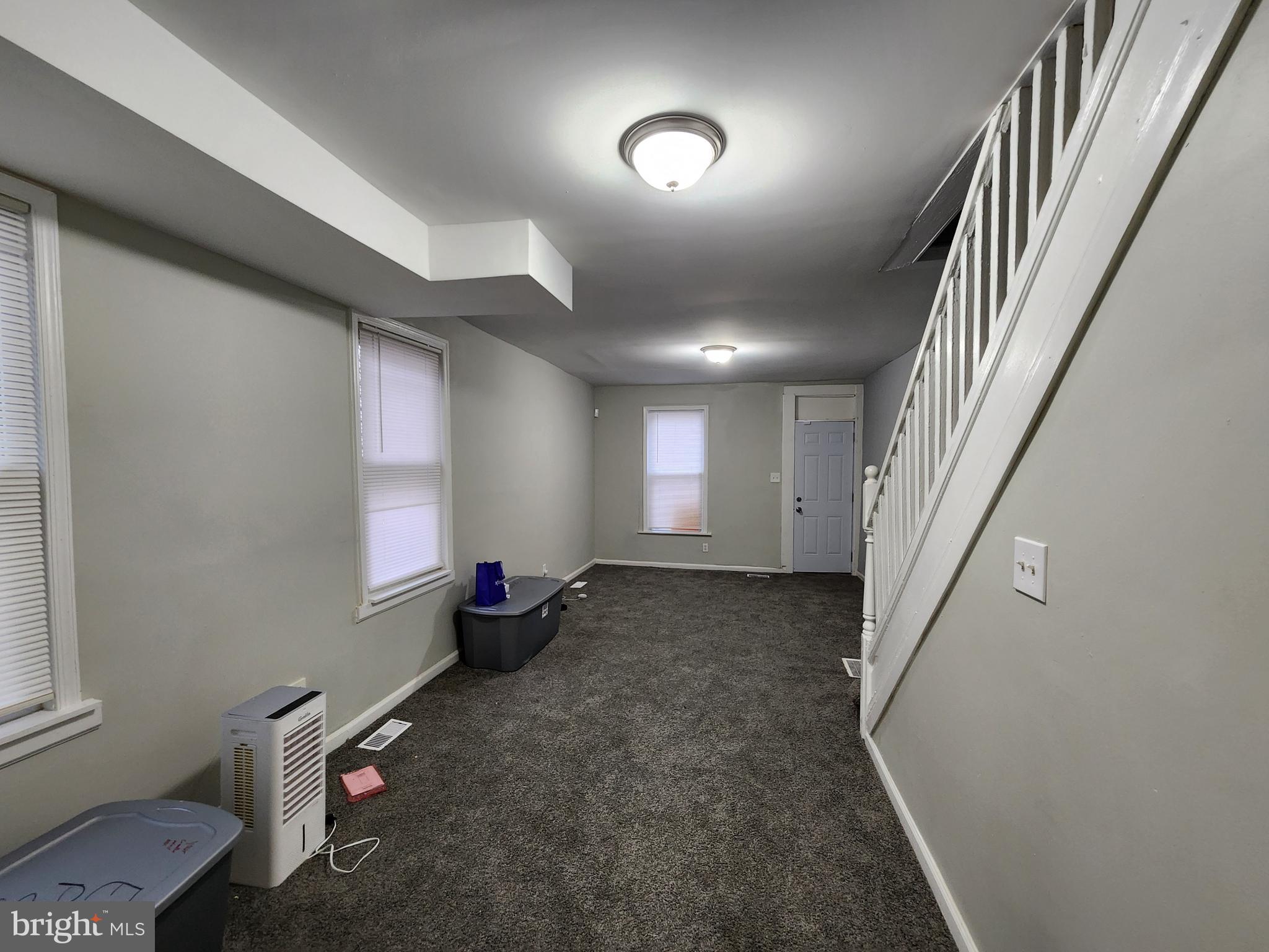 BROADWAY EAST - Residential