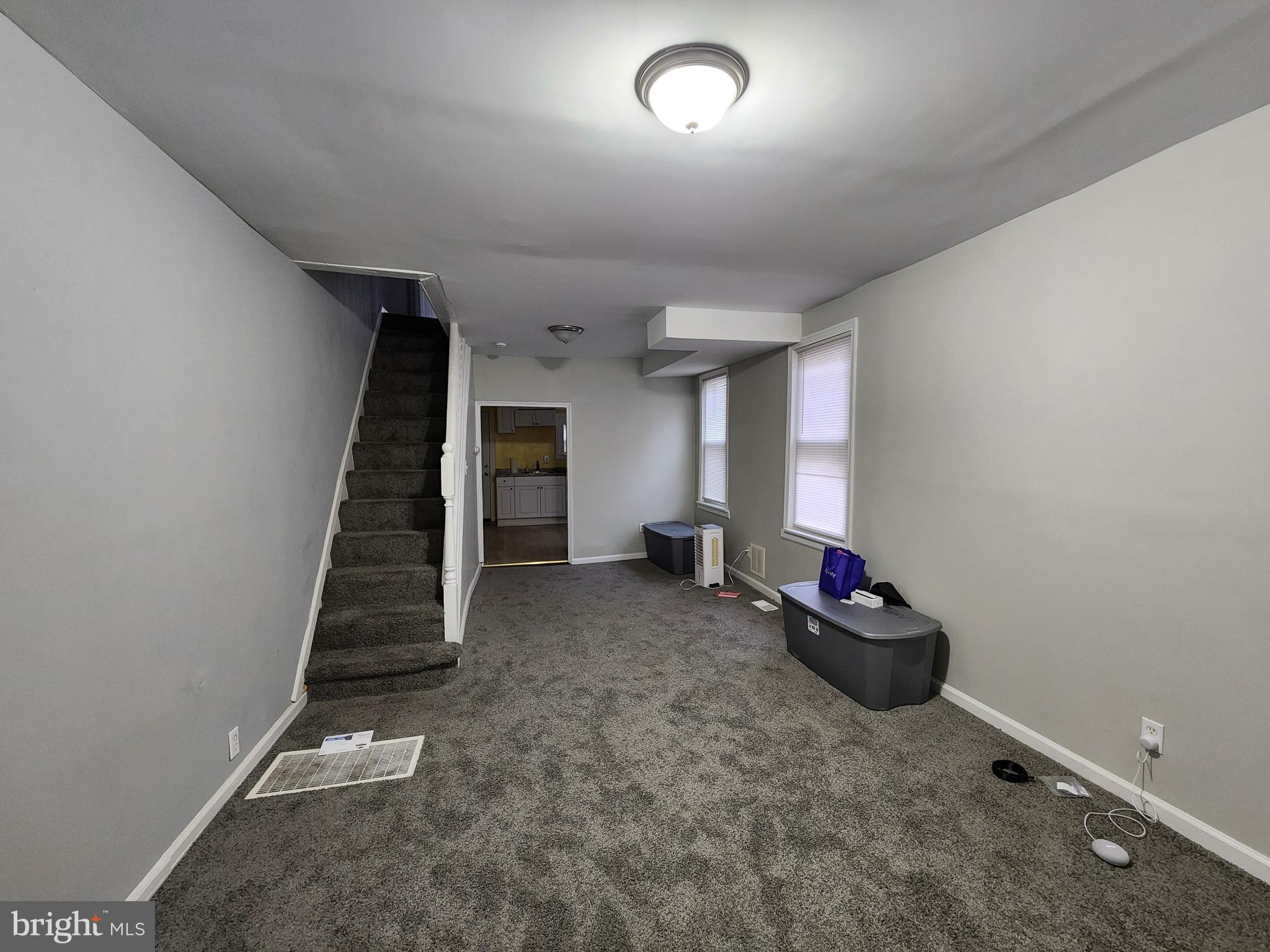 BROADWAY EAST - Residential