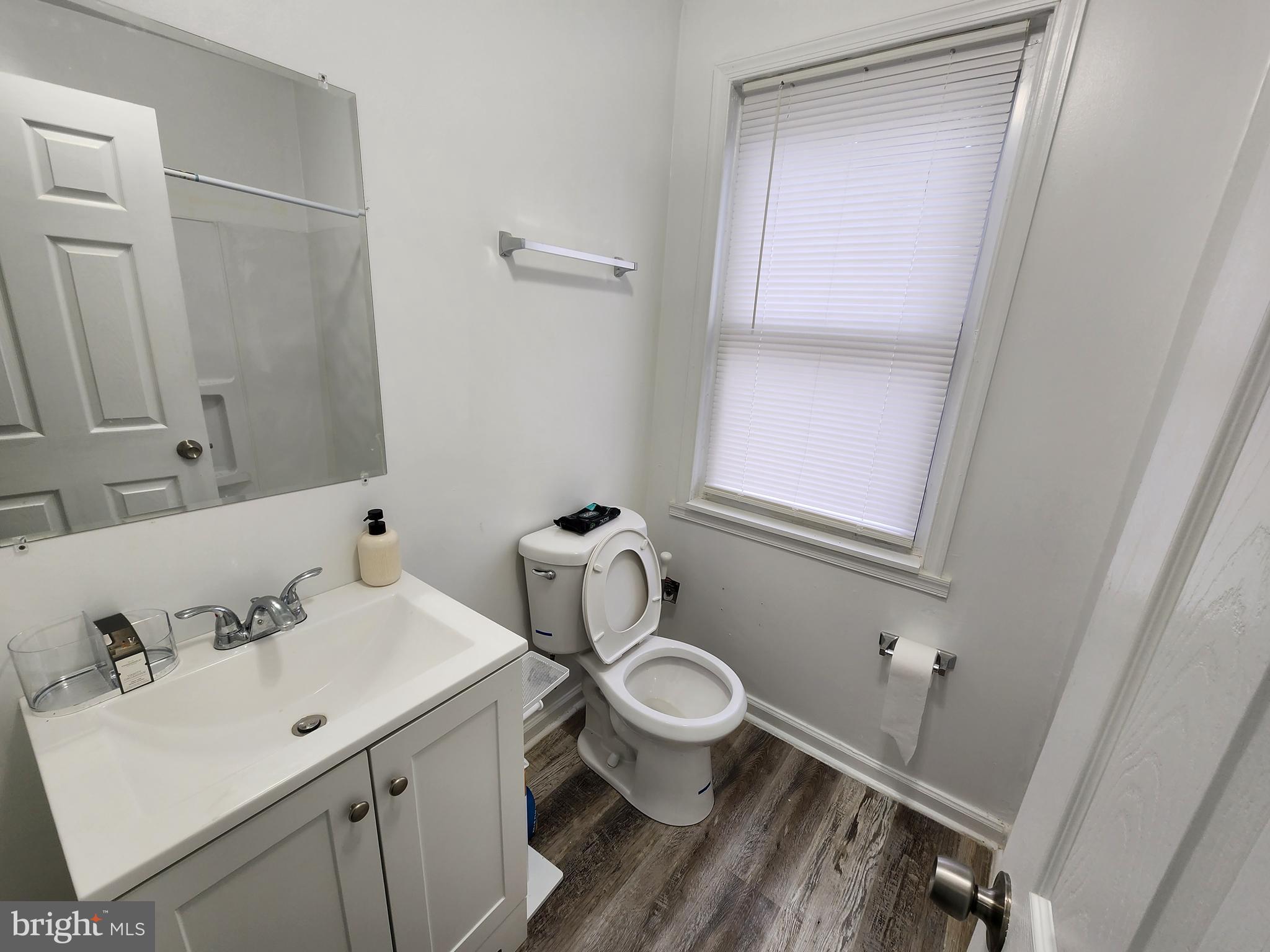 BROADWAY EAST - Residential