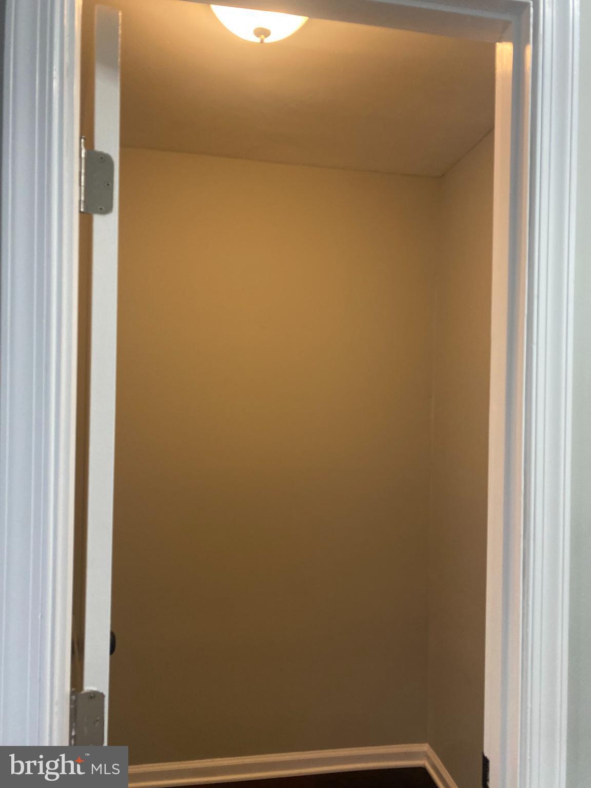 MARLOW TOWERS - Residential