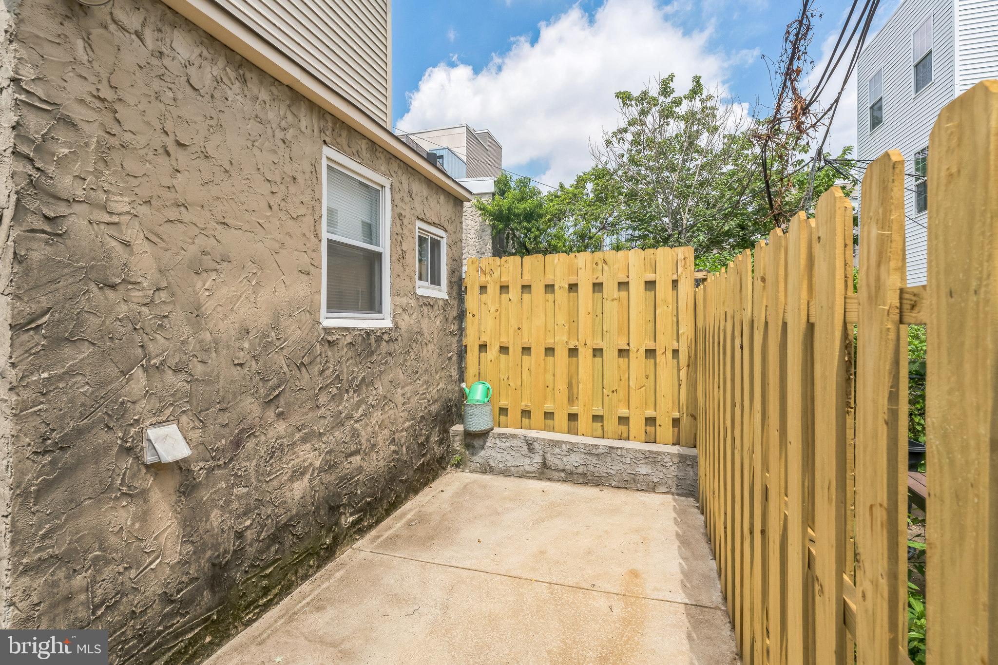 FRANCISVILLE - Residential