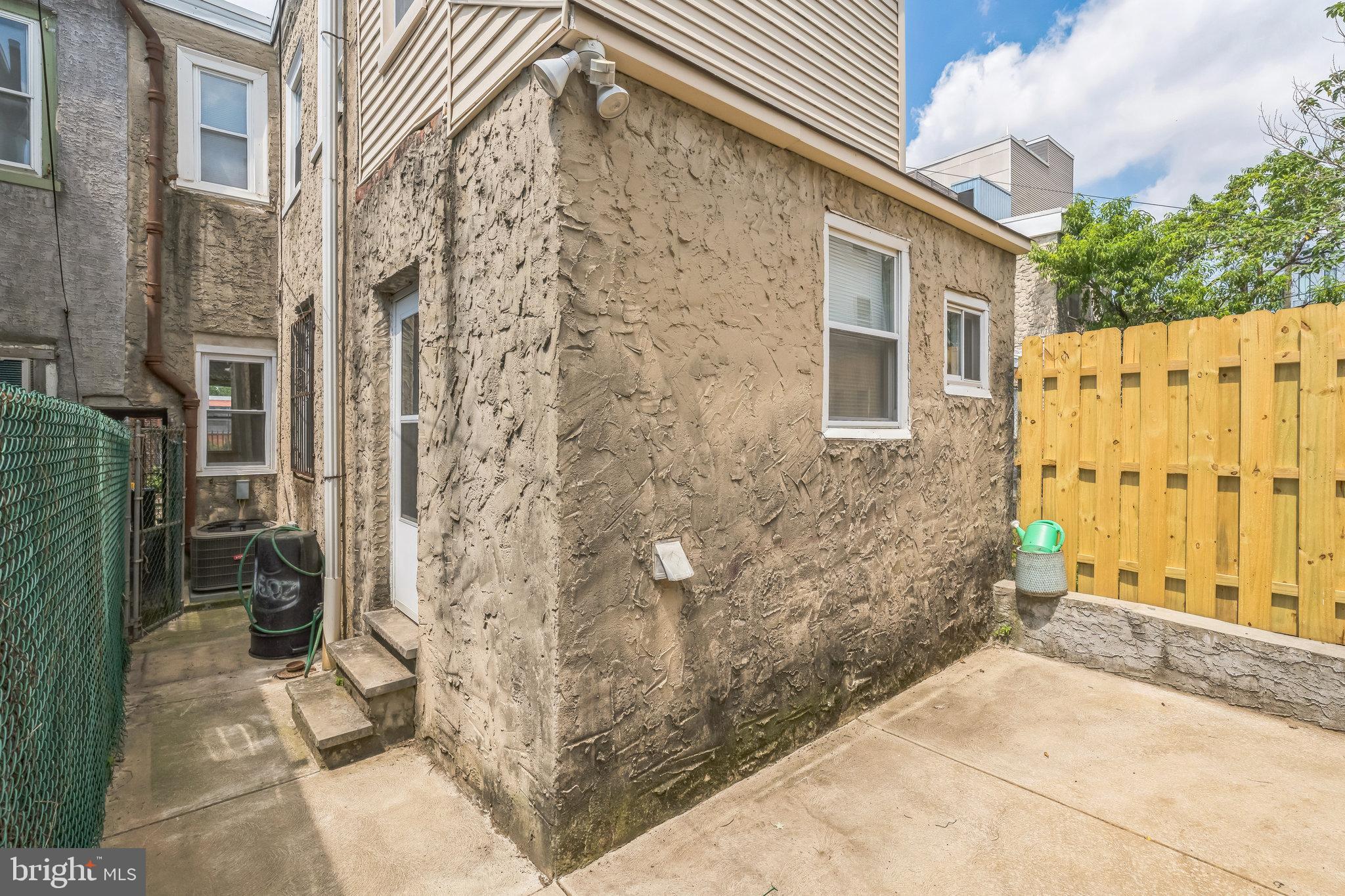 FRANCISVILLE - Residential