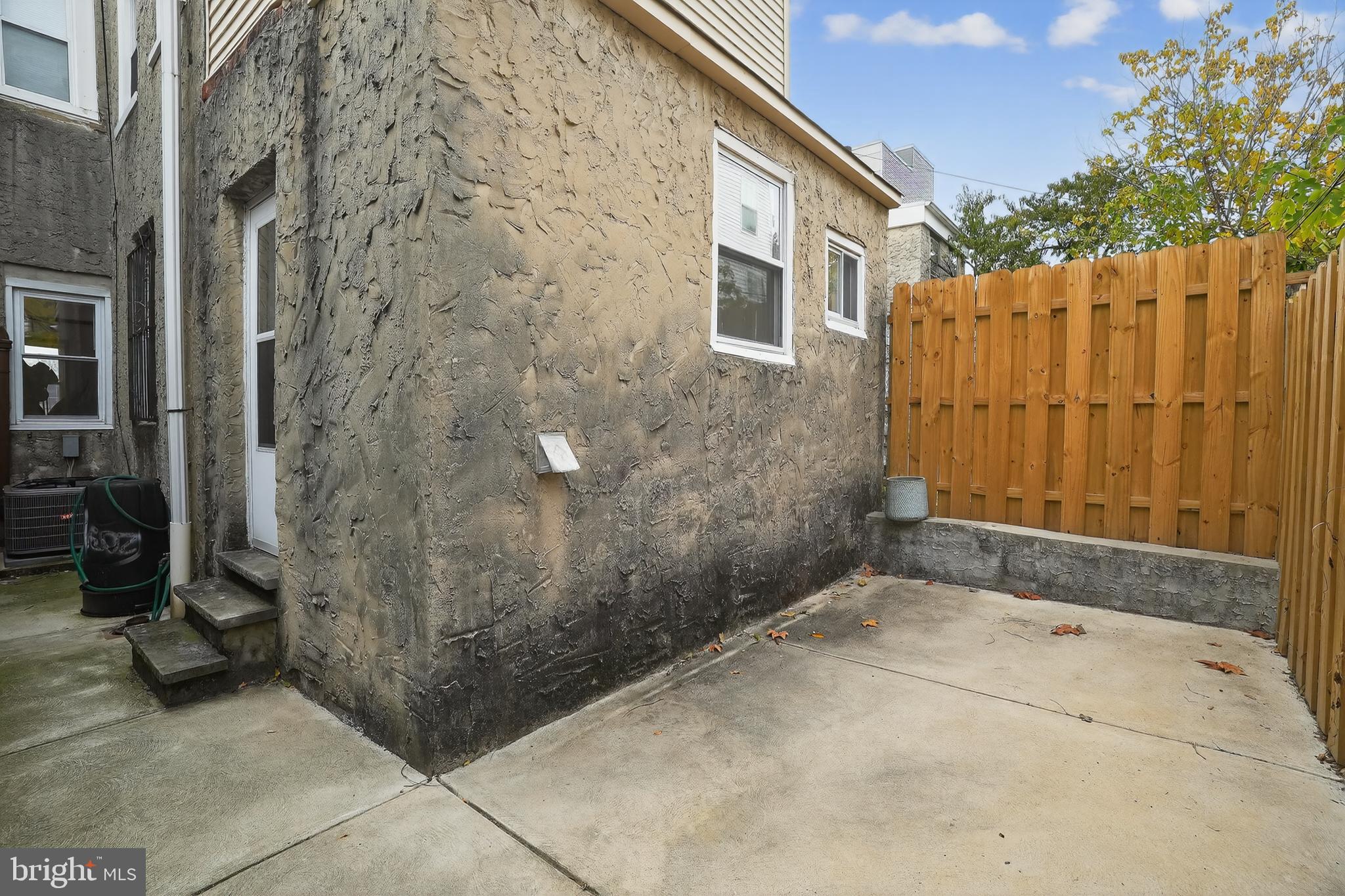 FRANCISVILLE - Residential