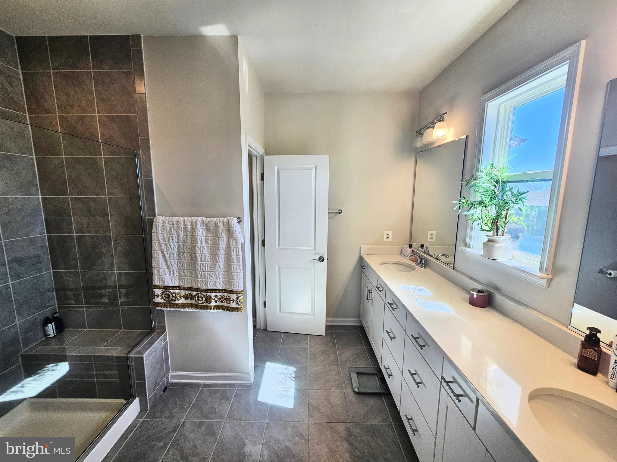 WATERSHED - Residential Lease