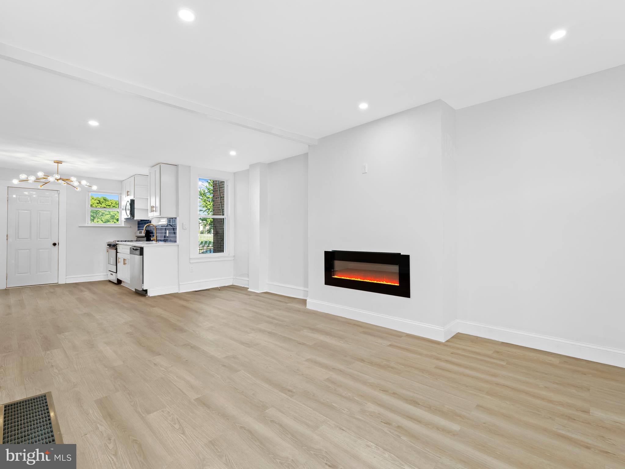 WEST OAK LANE - Residential