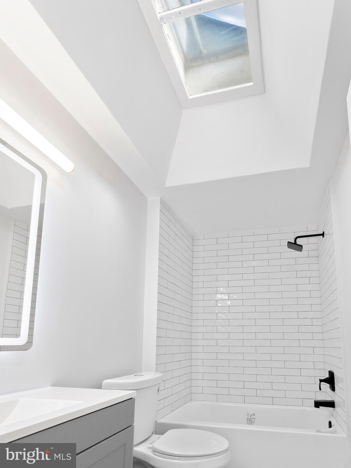 WEST OAK LANE - Residential