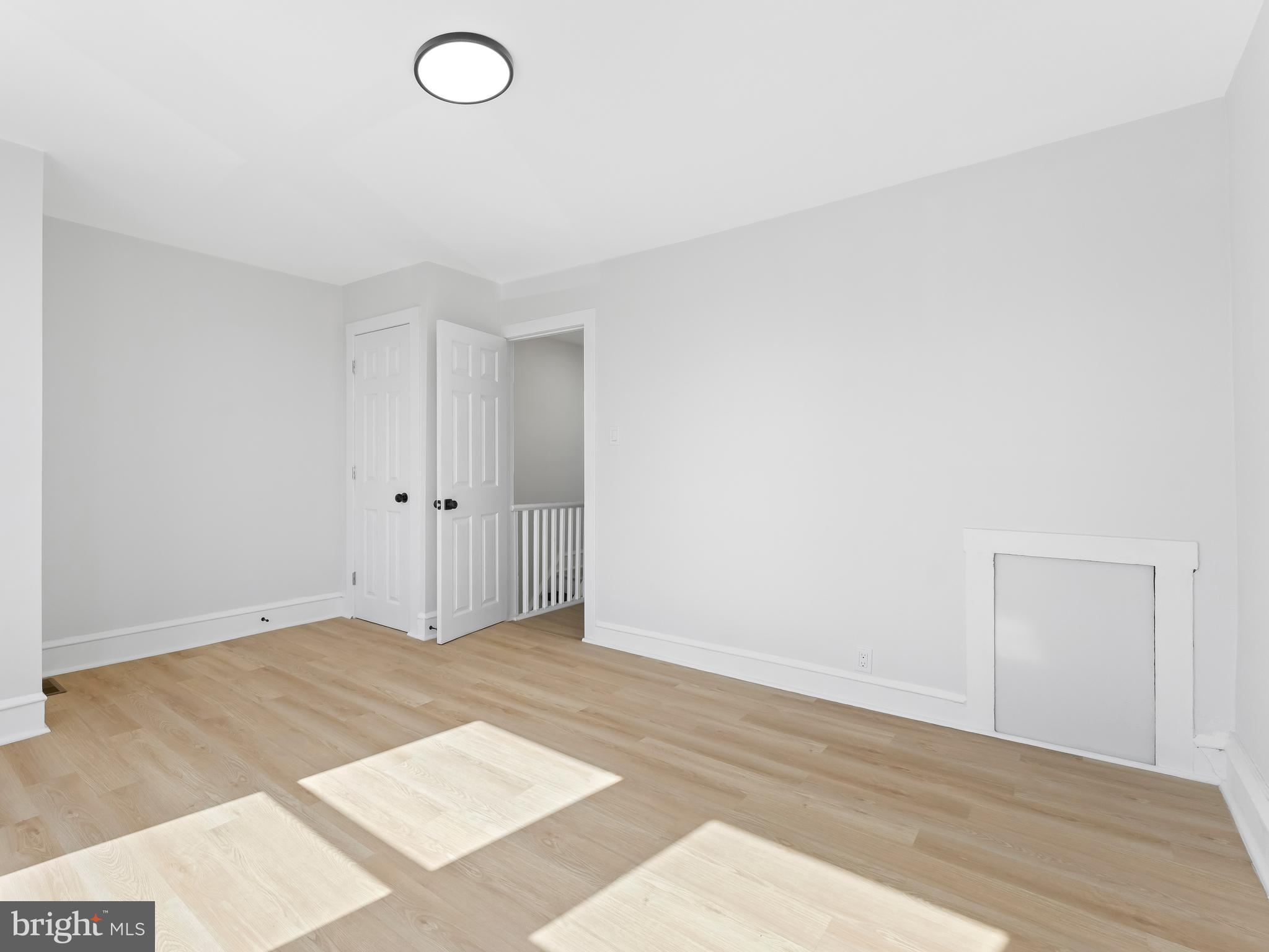 WEST OAK LANE - Residential