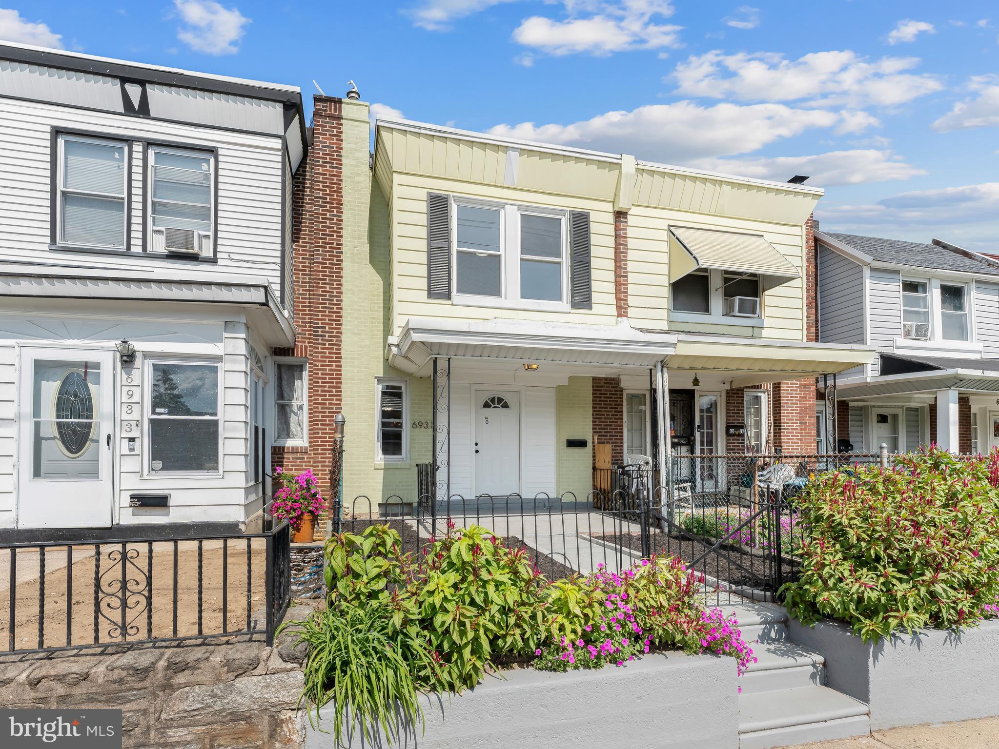 WEST OAK LANE - Residential