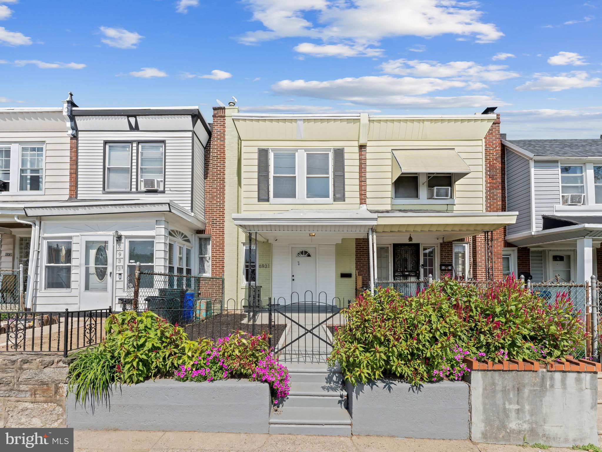 WEST OAK LANE - Residential