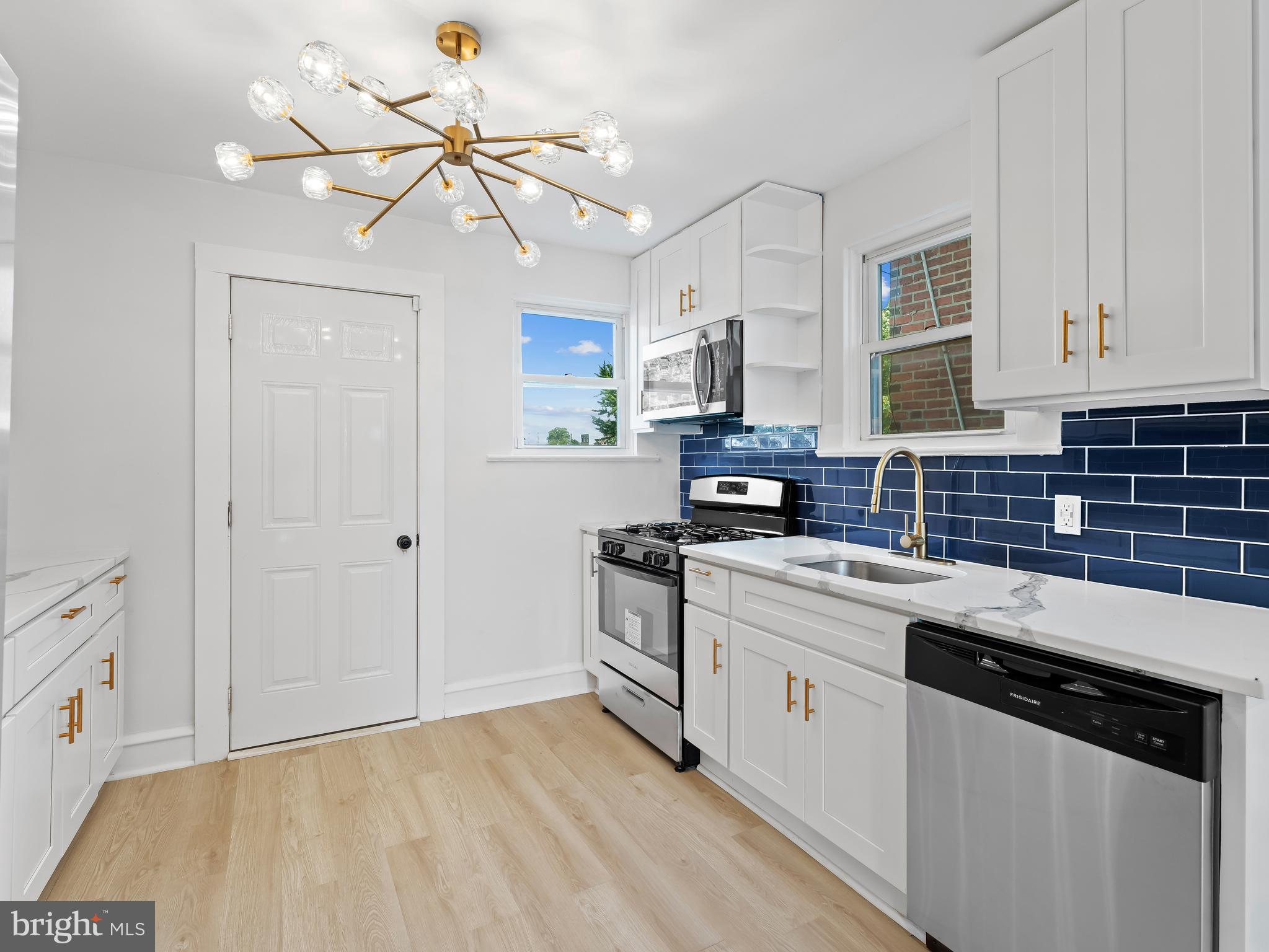 WEST OAK LANE - Residential