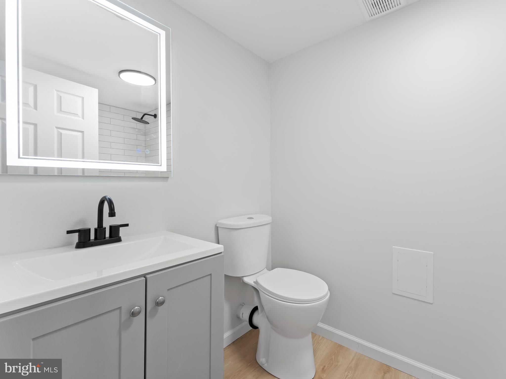 WEST OAK LANE - Residential