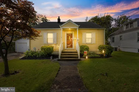 MLS: NJCD2093504