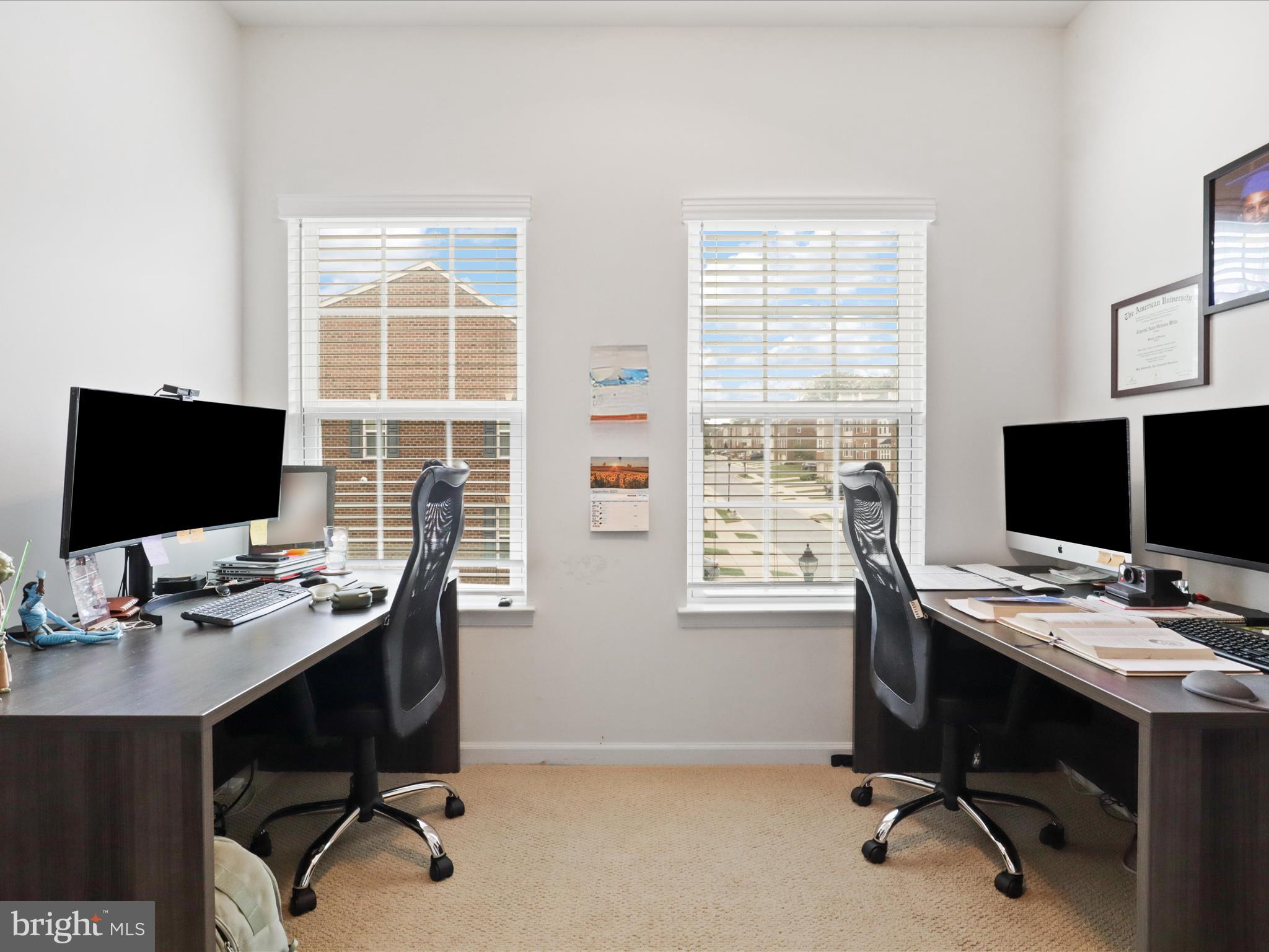 THE PARK AT ADDISON METRO - Residential