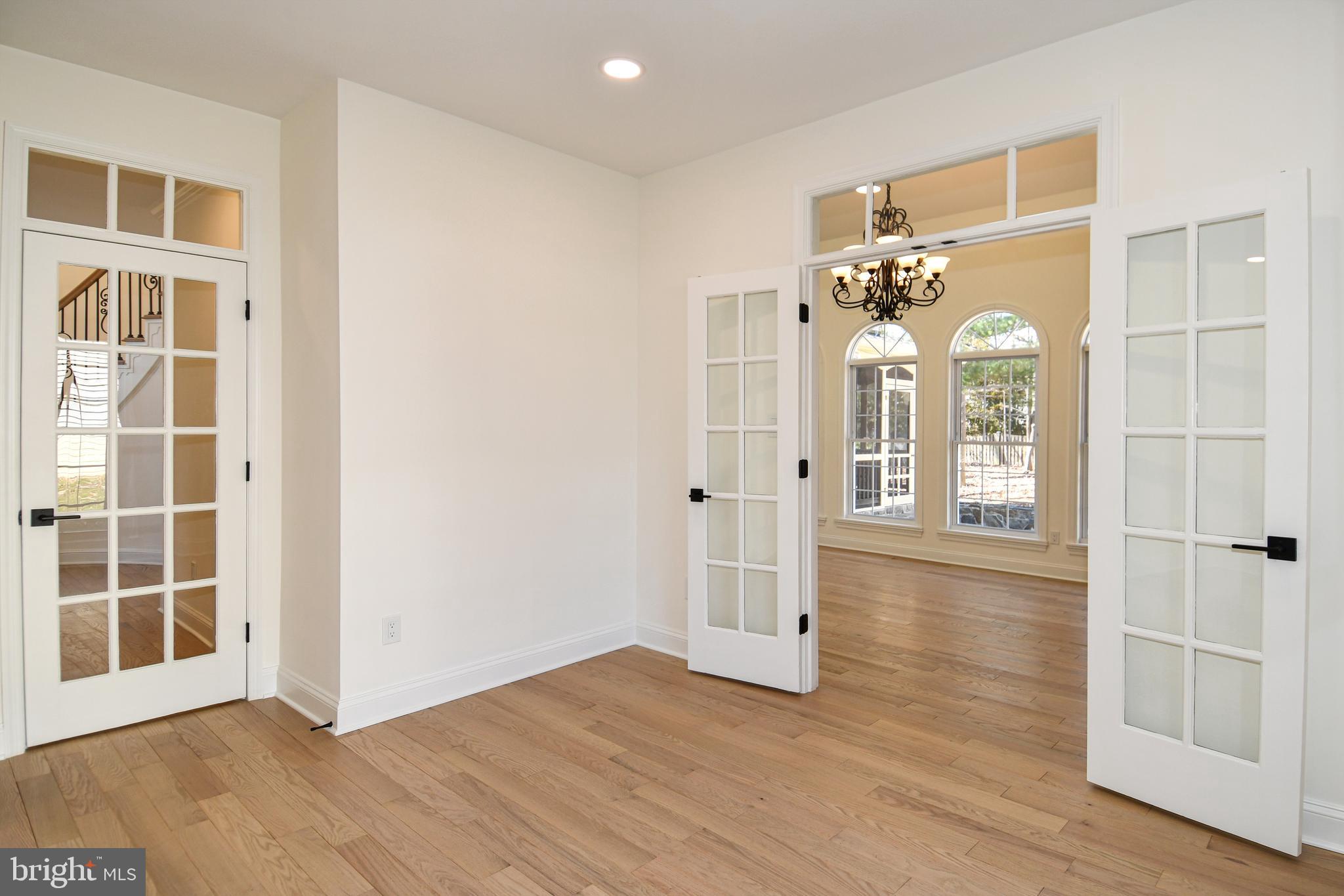 CROSSPOINTE - Residential