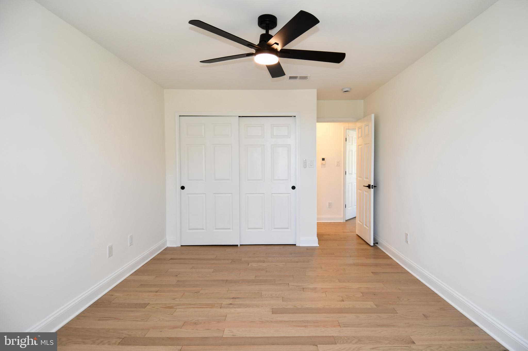 CROSSPOINTE - Residential