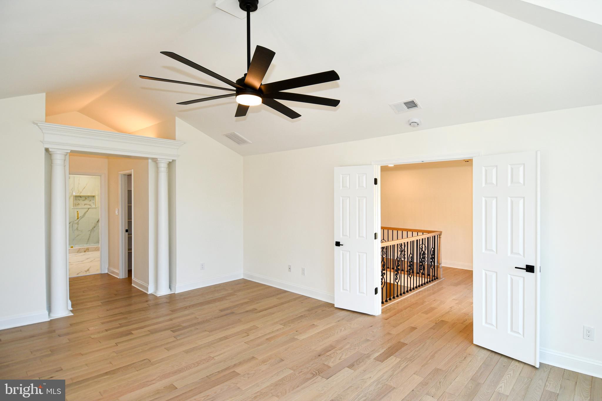 CROSSPOINTE - Residential