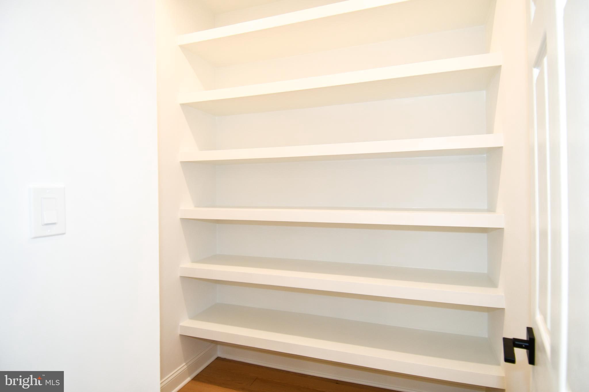 CROSSPOINTE - Residential