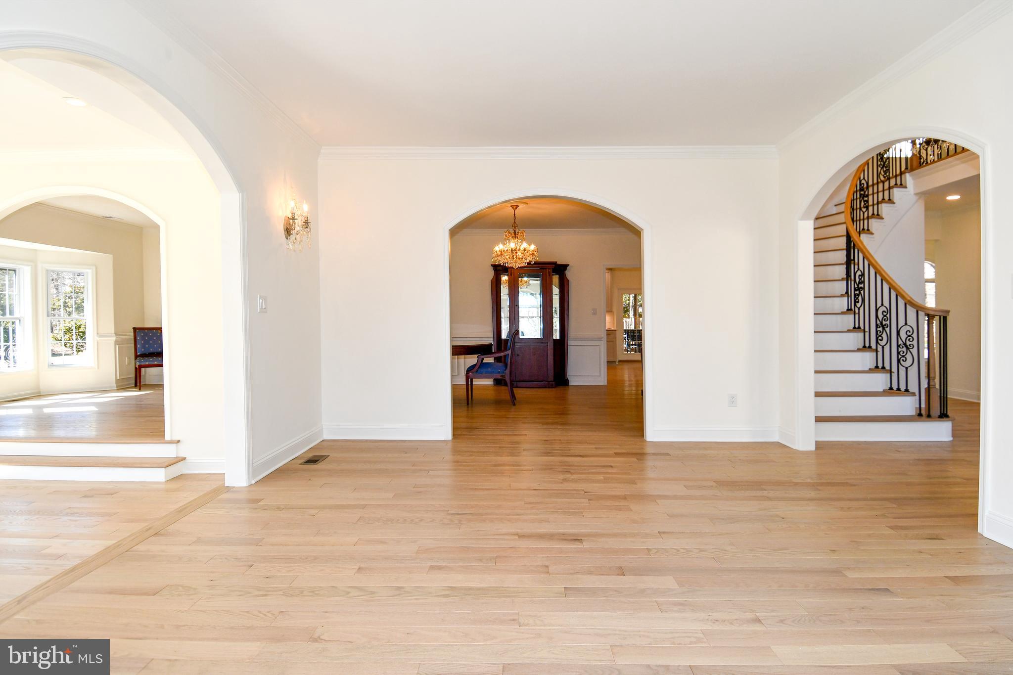 CROSSPOINTE - Residential