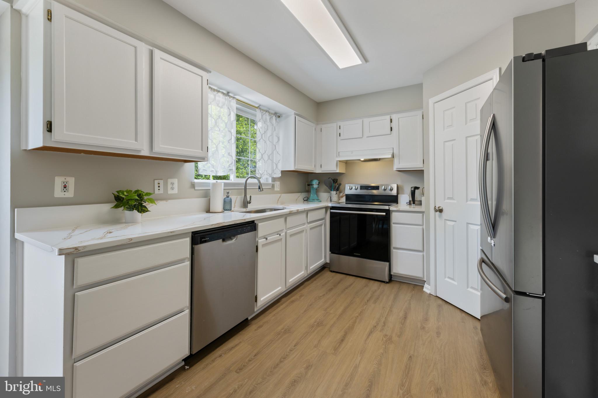 BELMONT STATION - Residential