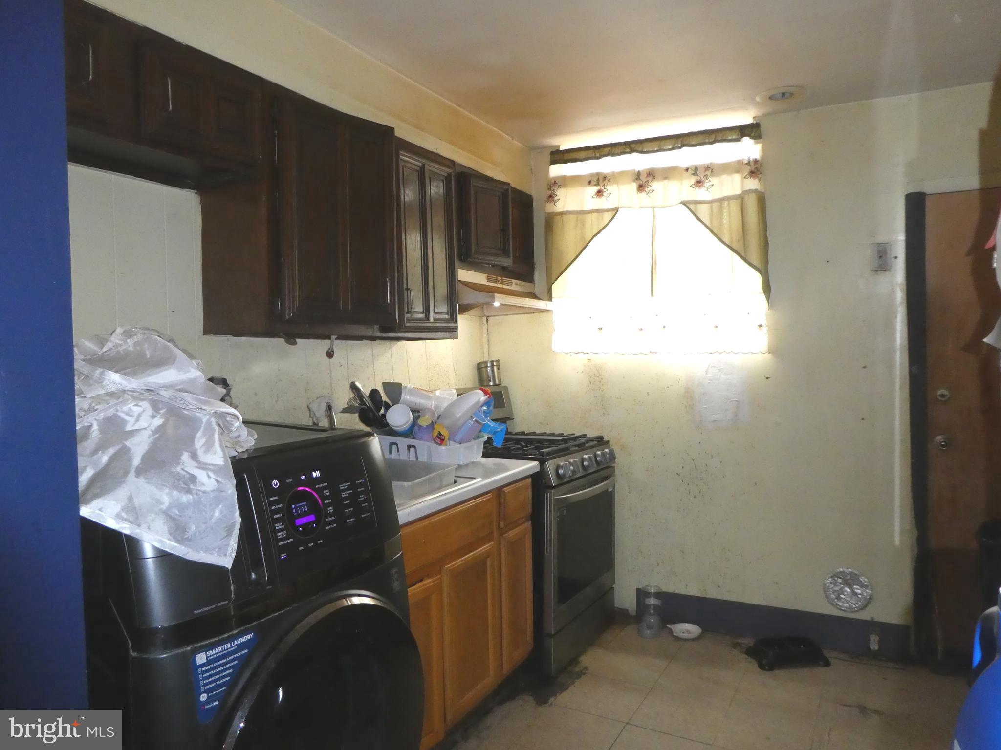 1944 S CROSKEY STREET