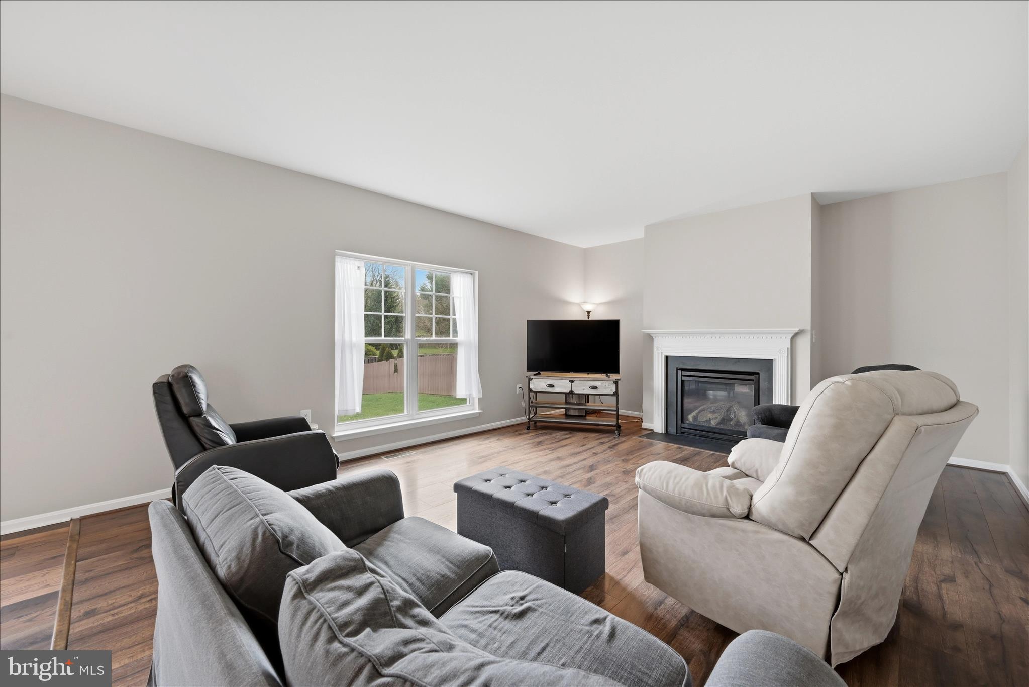 ROSEVILLE DOWNS - Residential