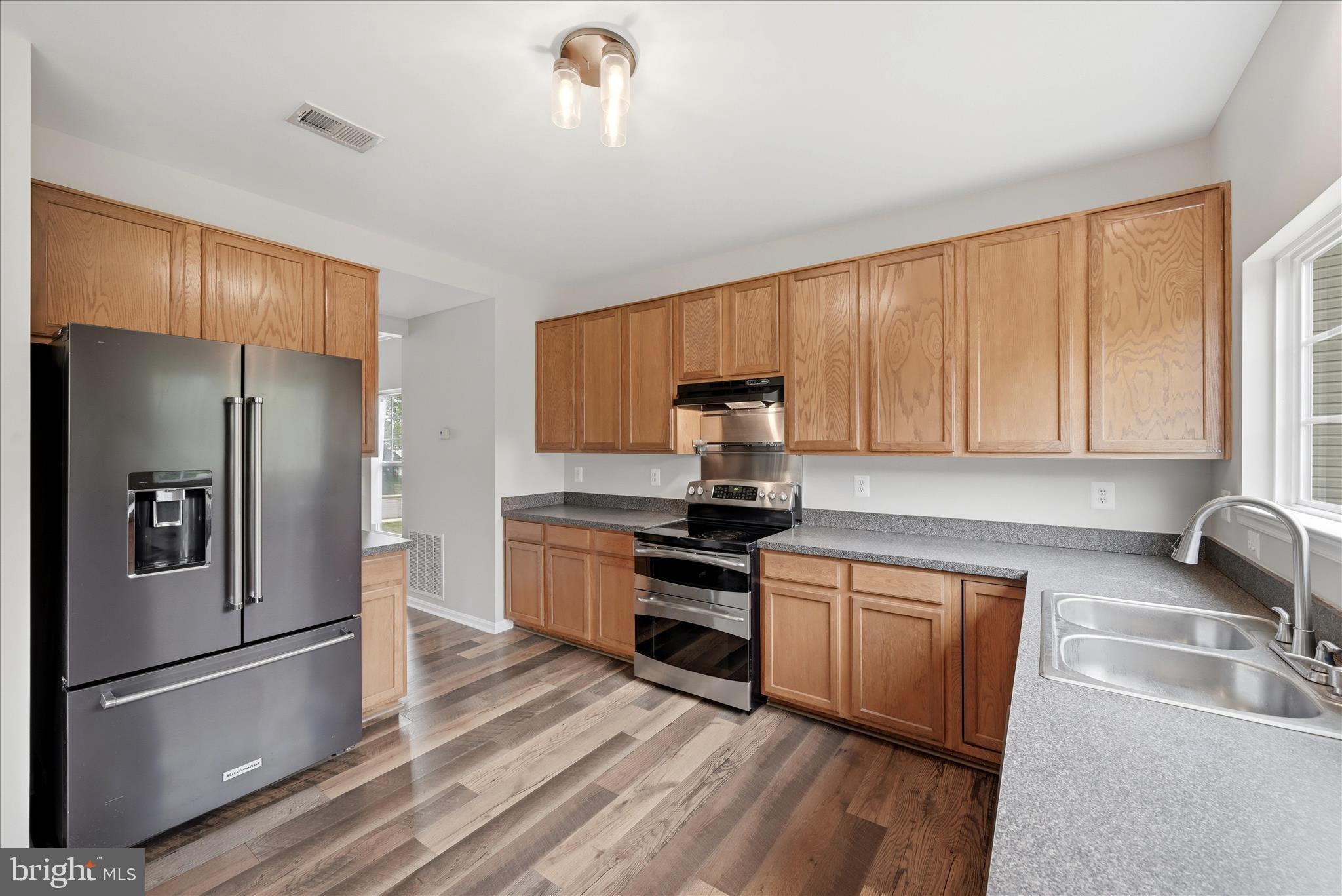 ROSEVILLE DOWNS - Residential