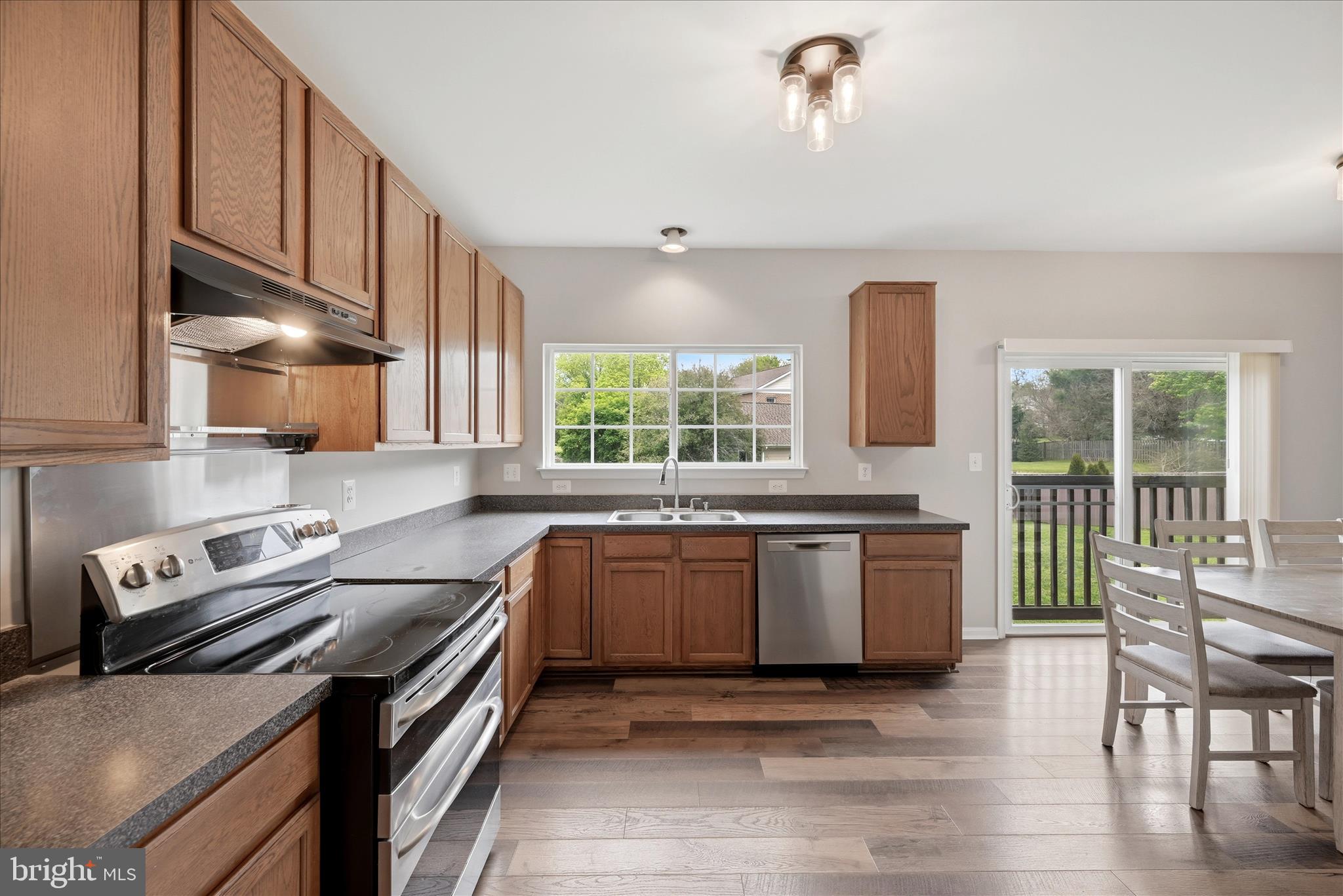 ROSEVILLE DOWNS - Residential