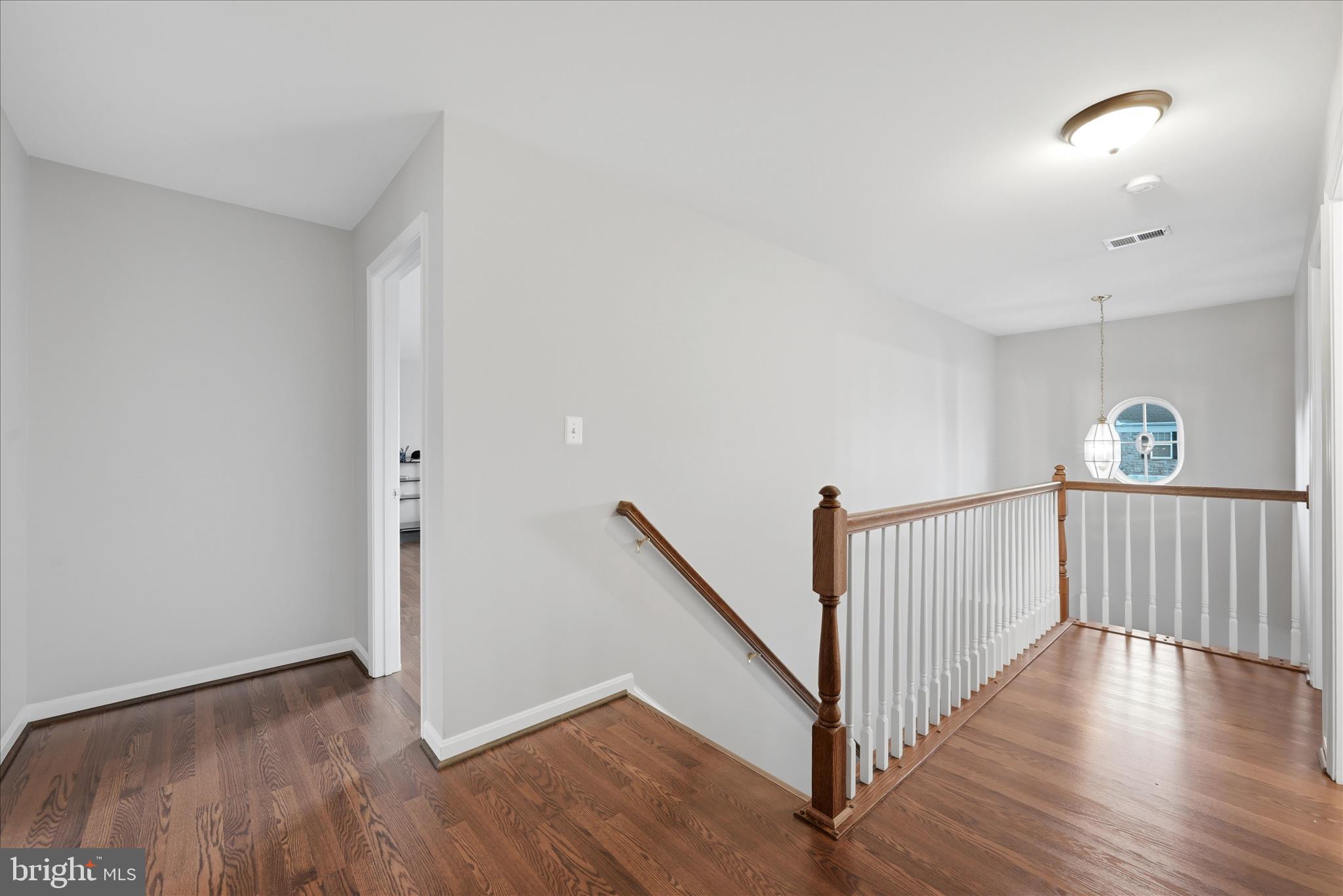 ROSEVILLE DOWNS - Residential