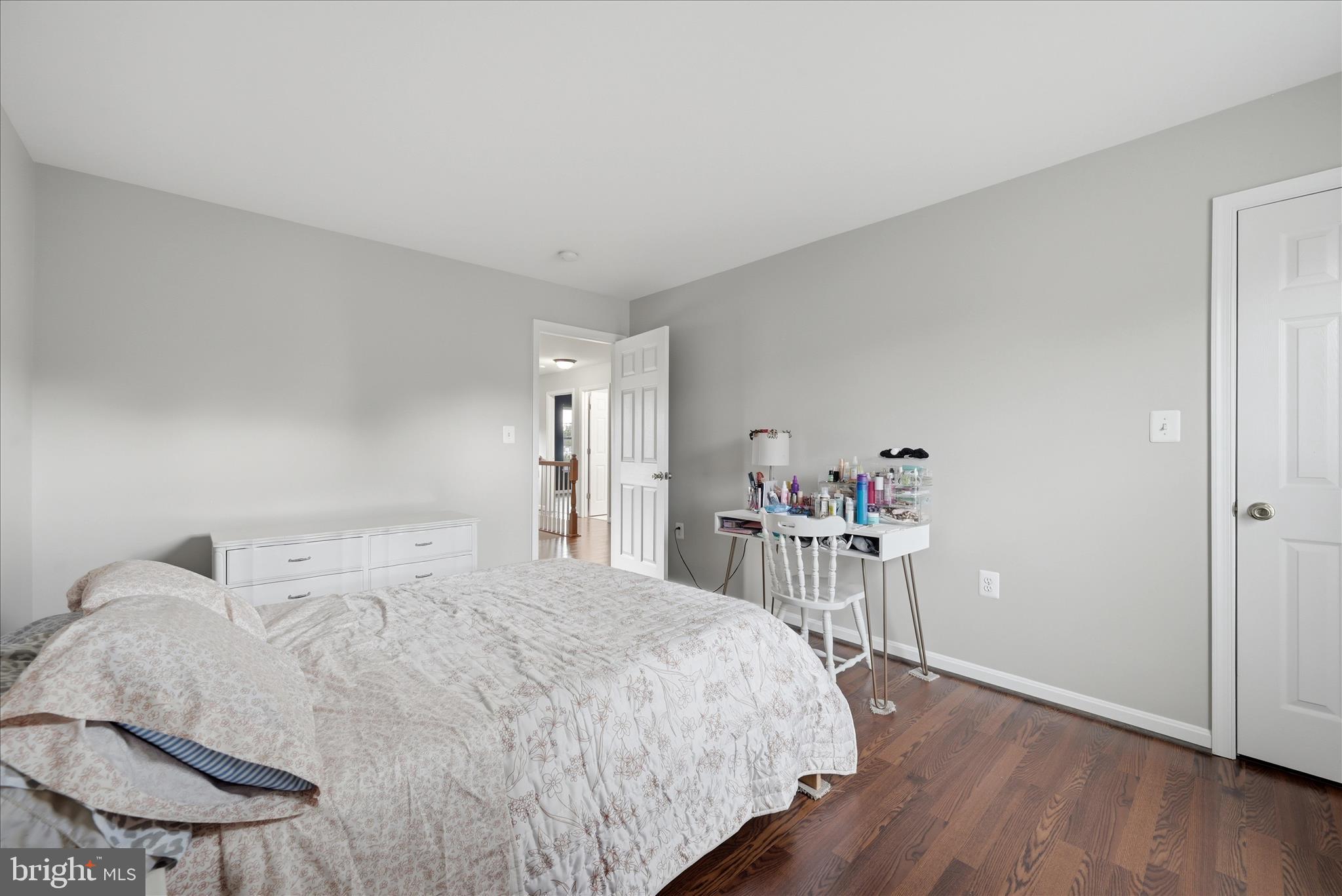ROSEVILLE DOWNS - Residential