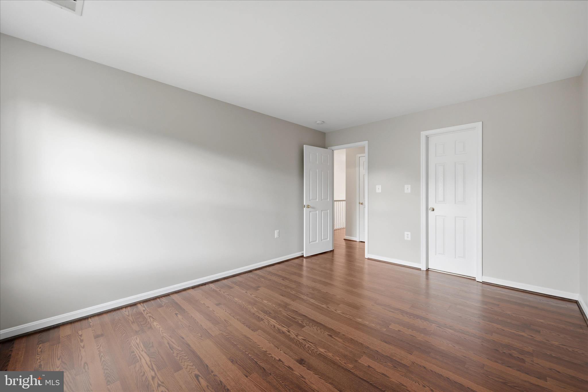 ROSEVILLE DOWNS - Residential