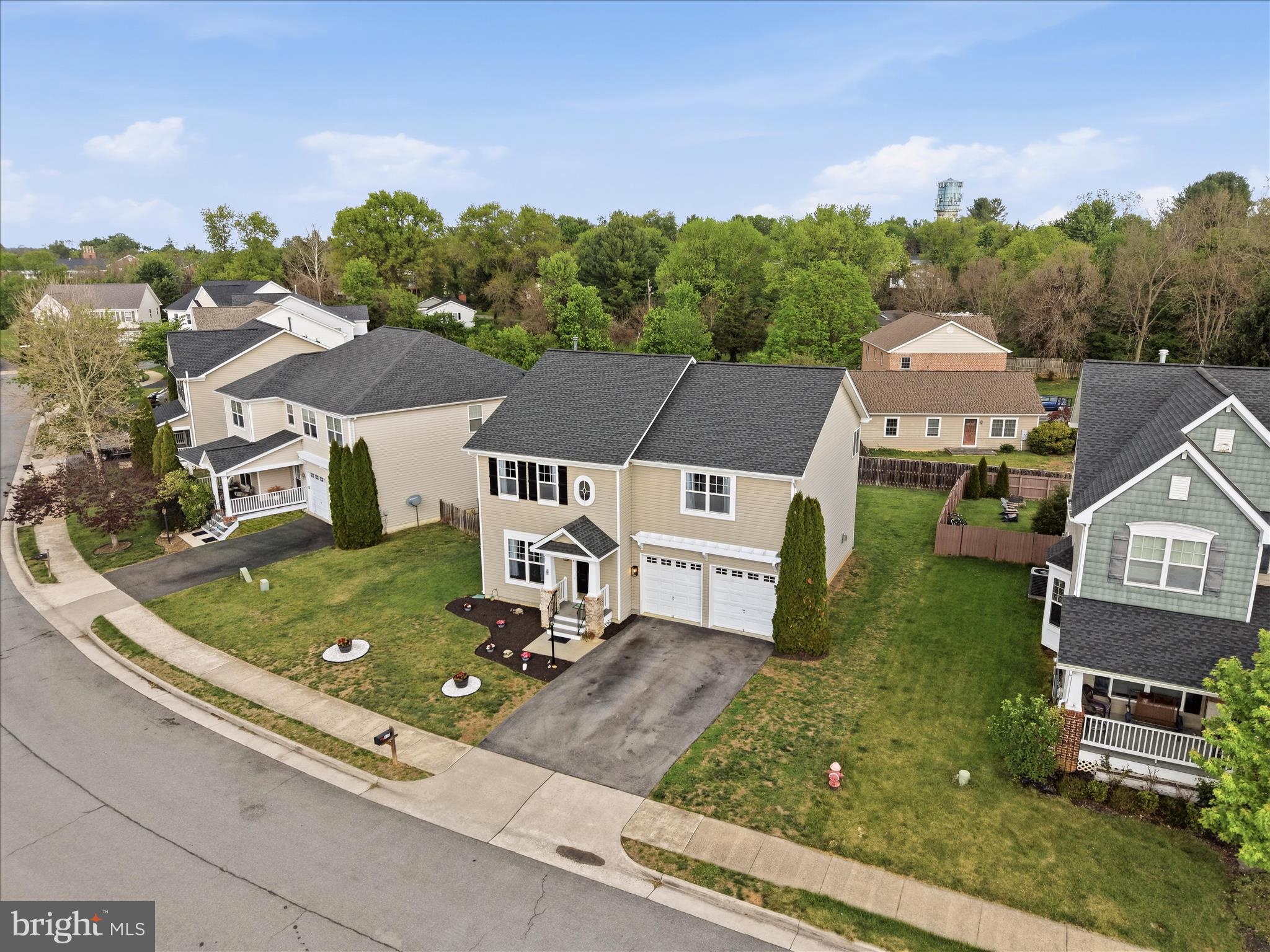 ROSEVILLE DOWNS - Residential